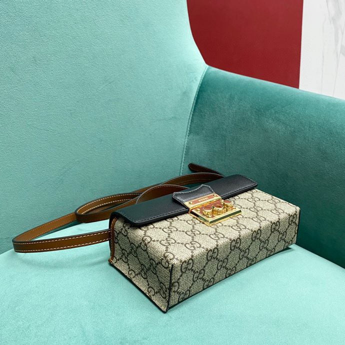 Замок Gucci 18-5-11 см