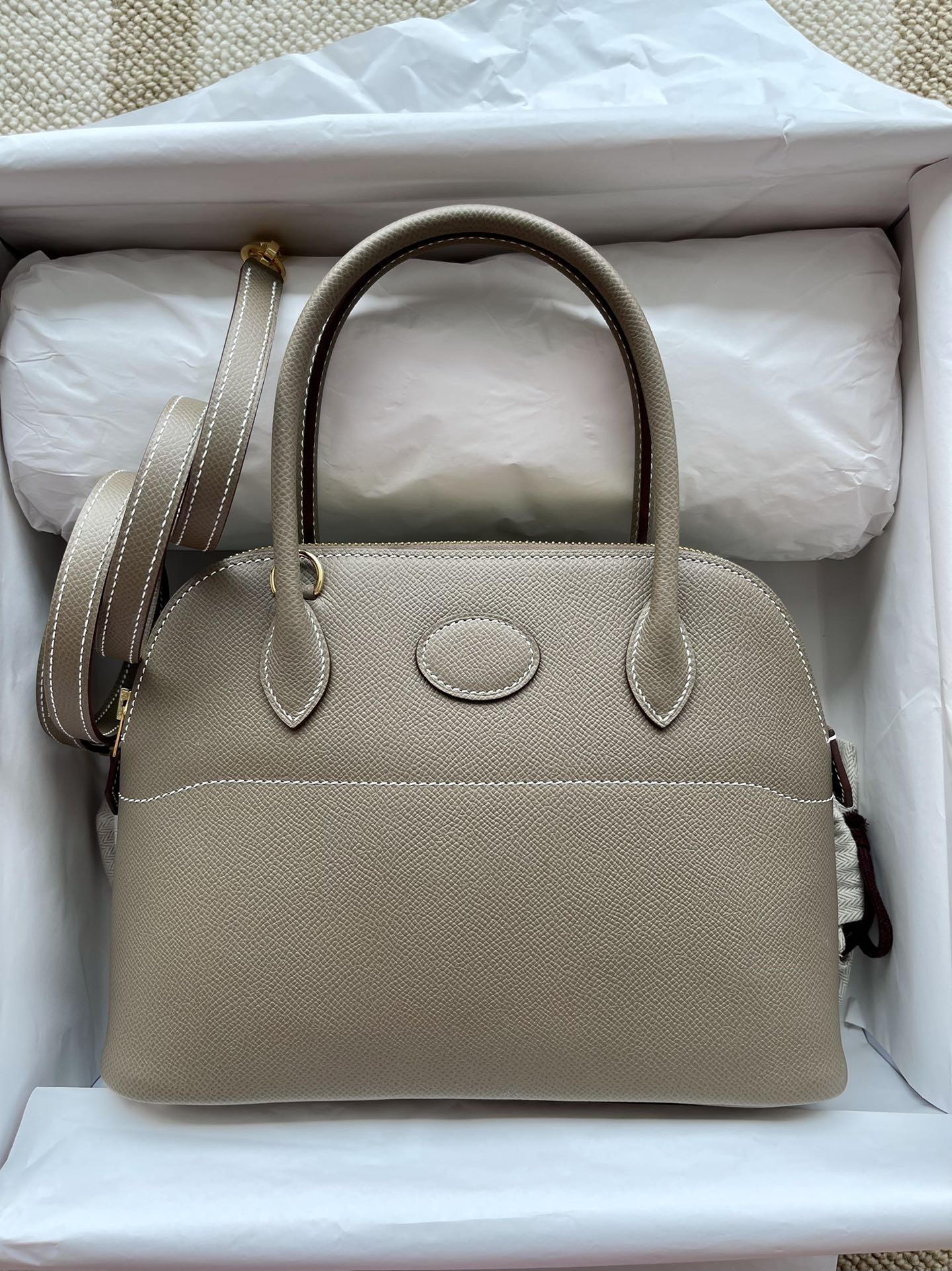 Сумка Hermes Bolide 27 см, цвет ?Эпсомский серый?, с золотой пряжкой.