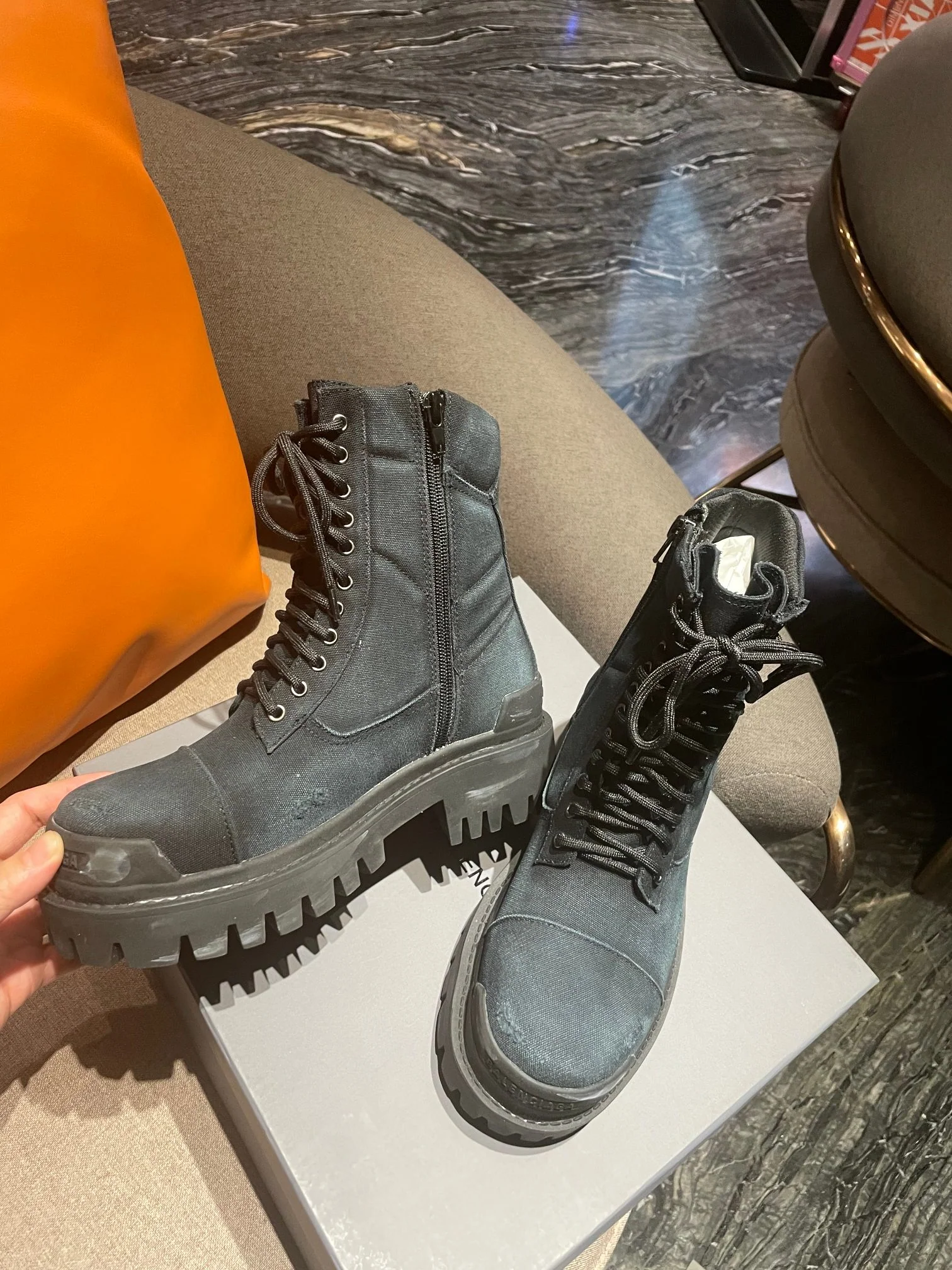 Balenciaga - Ботинки Big Head - Ботинки Dr. Martens