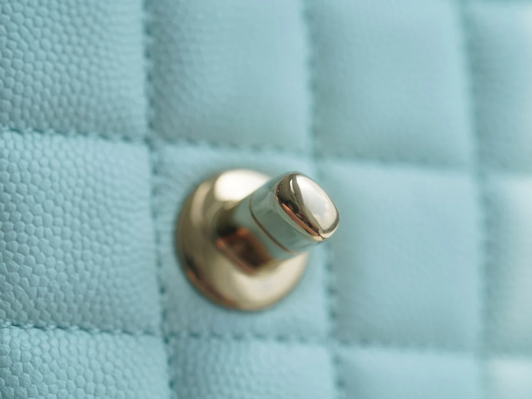 Мини-кружка Chanel Coco Handle, нежно-голубая