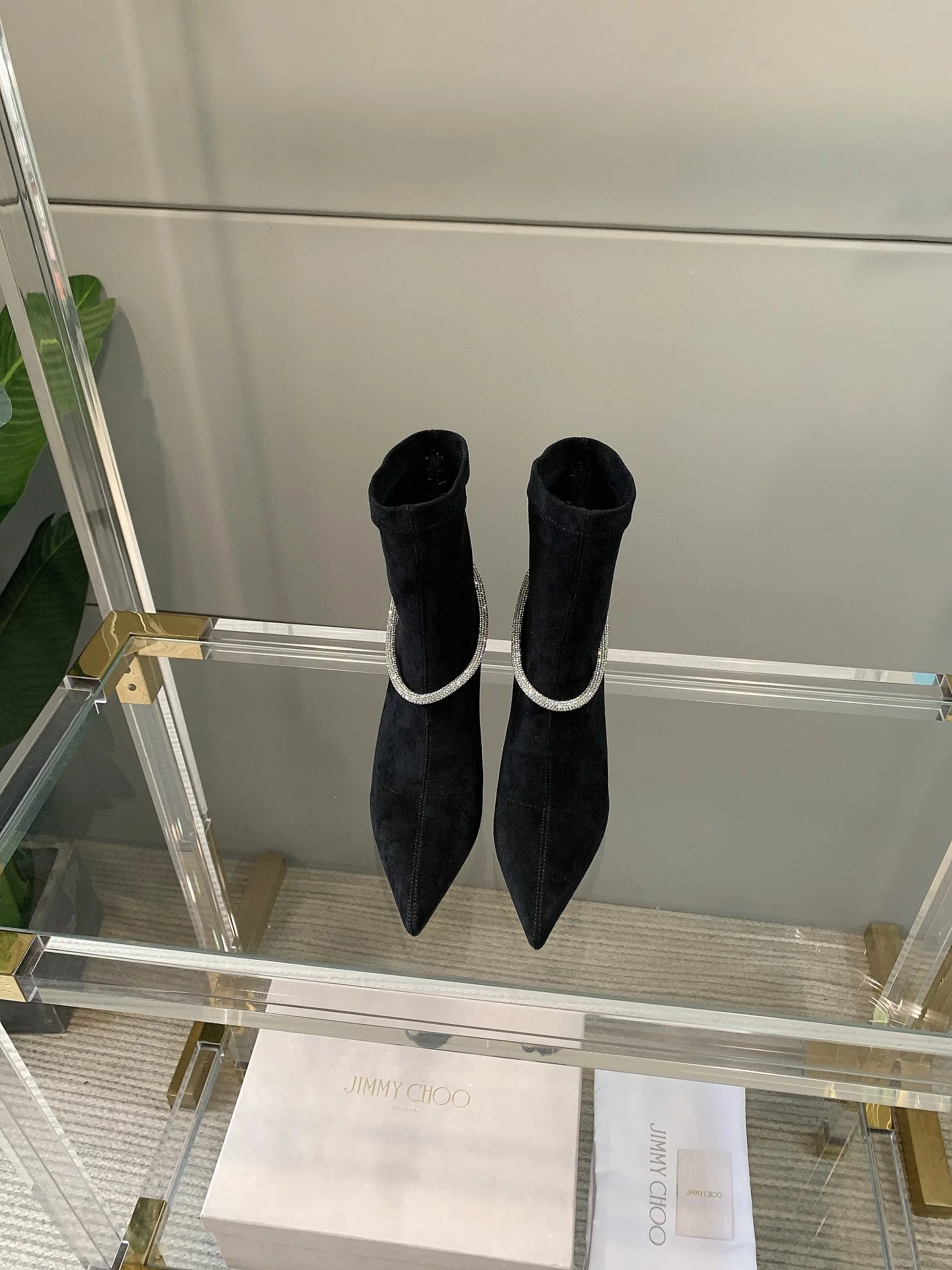 Jimmy - Ботинки на низком каблуке в стиле 