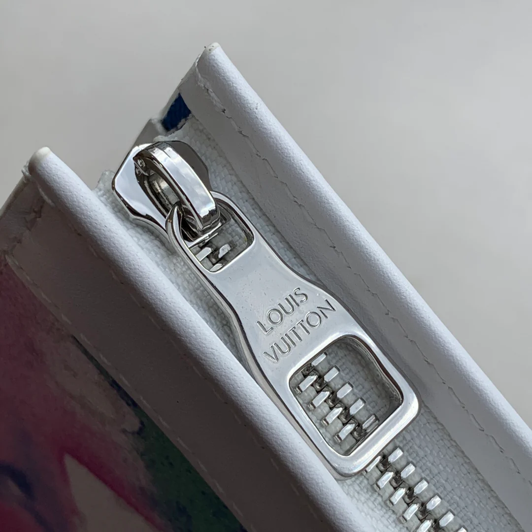 lv-m80460-белый печатный клатч