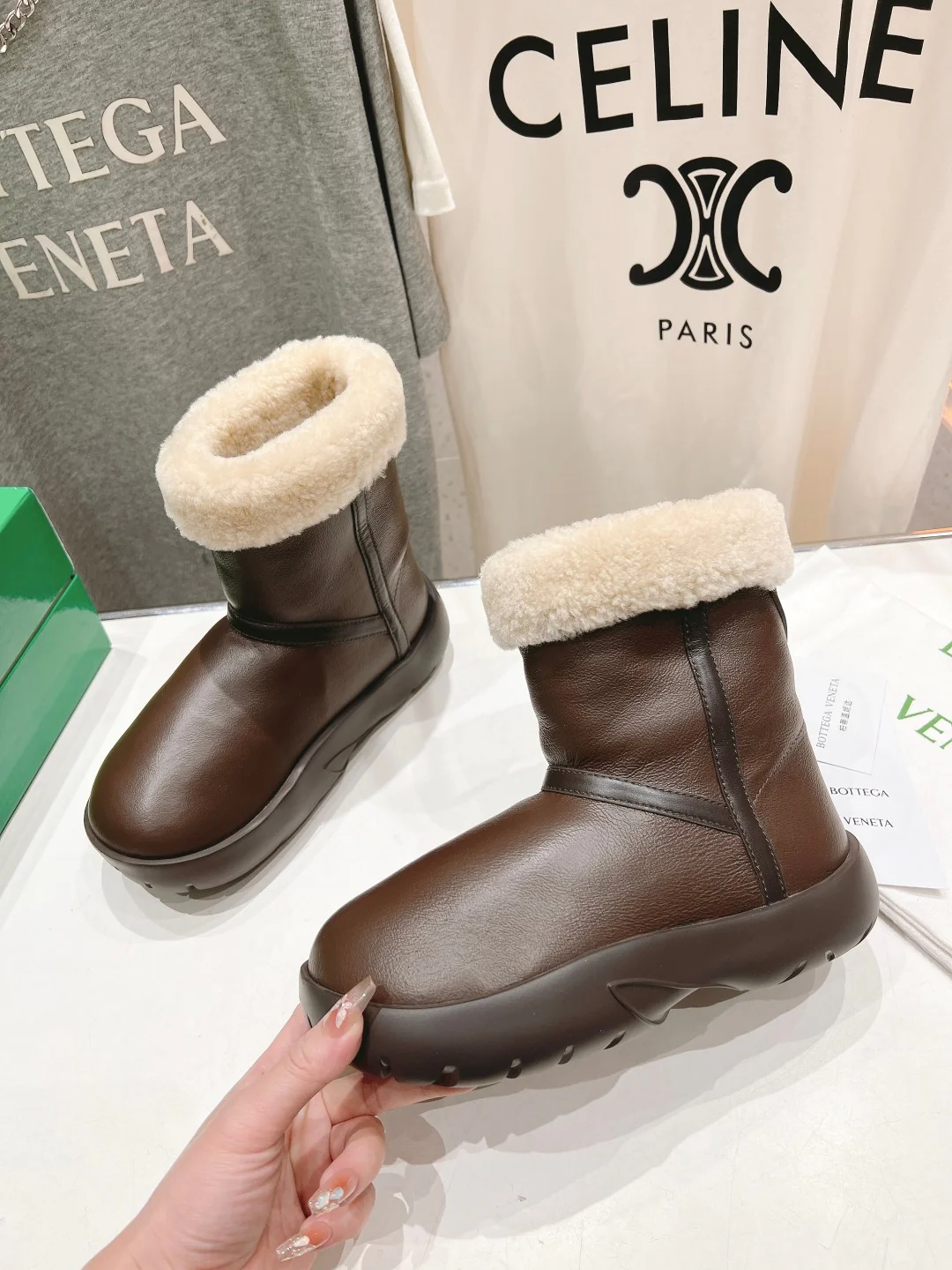 Шерстяные зимние сапоги BV-2024 - темно-коричневые