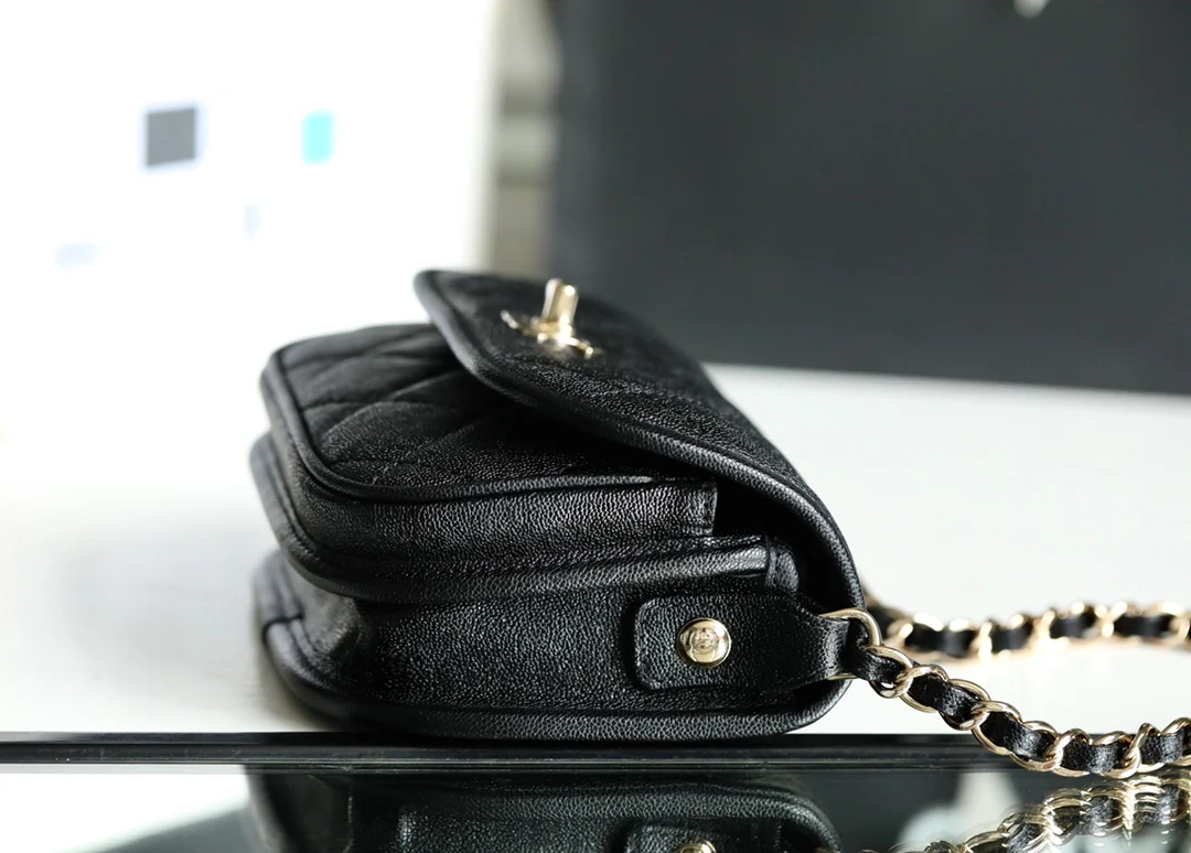 Сумка-мессенджер Chanel