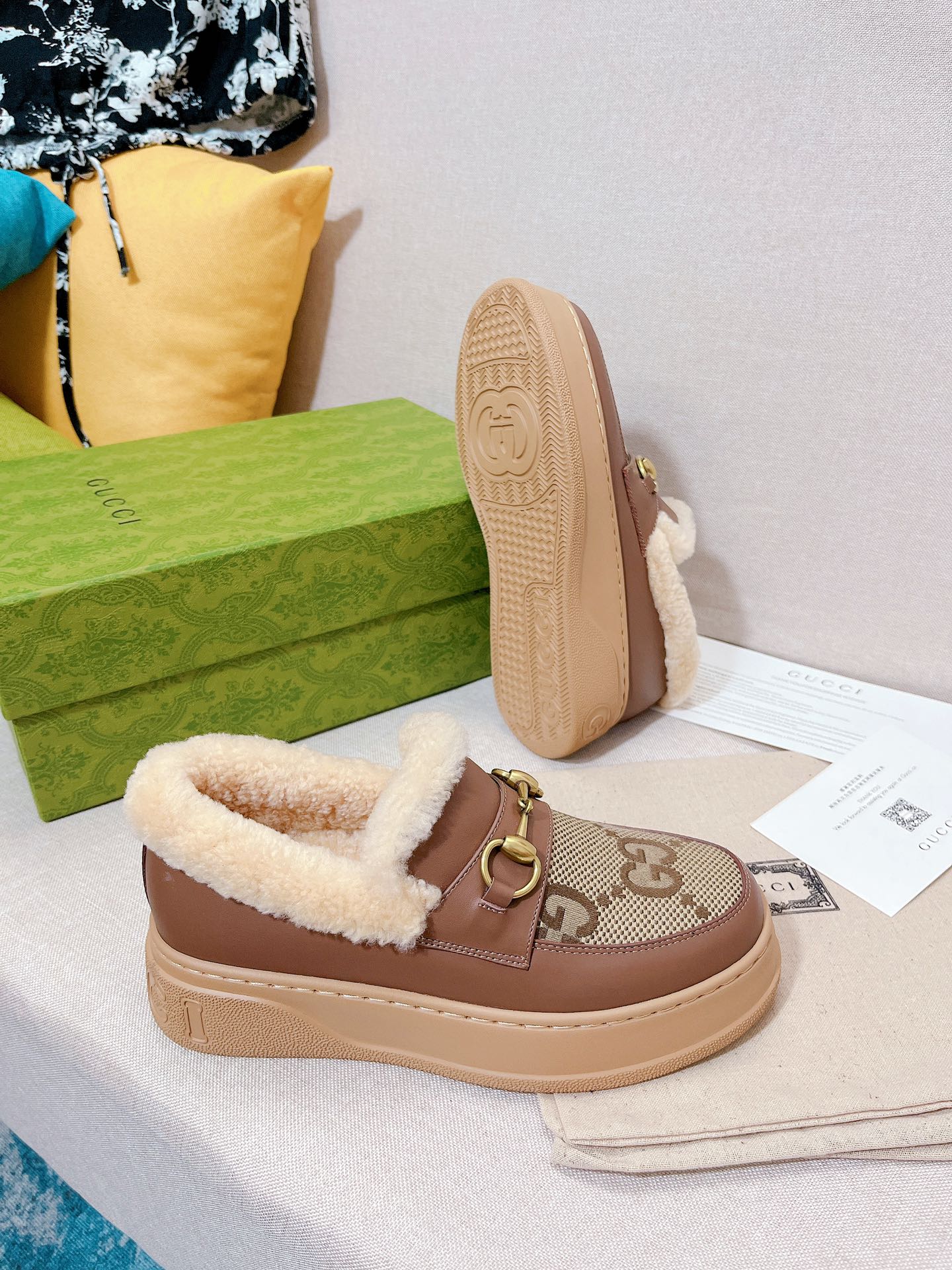 Gucci - Классические лоферы с монограммой 