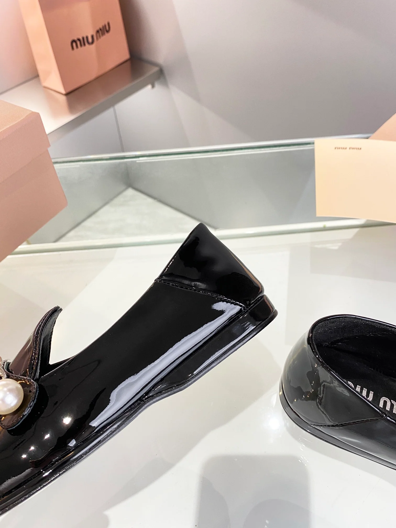 Miu Miu - Новинки сезона осень/зима 2022 - Лоферы