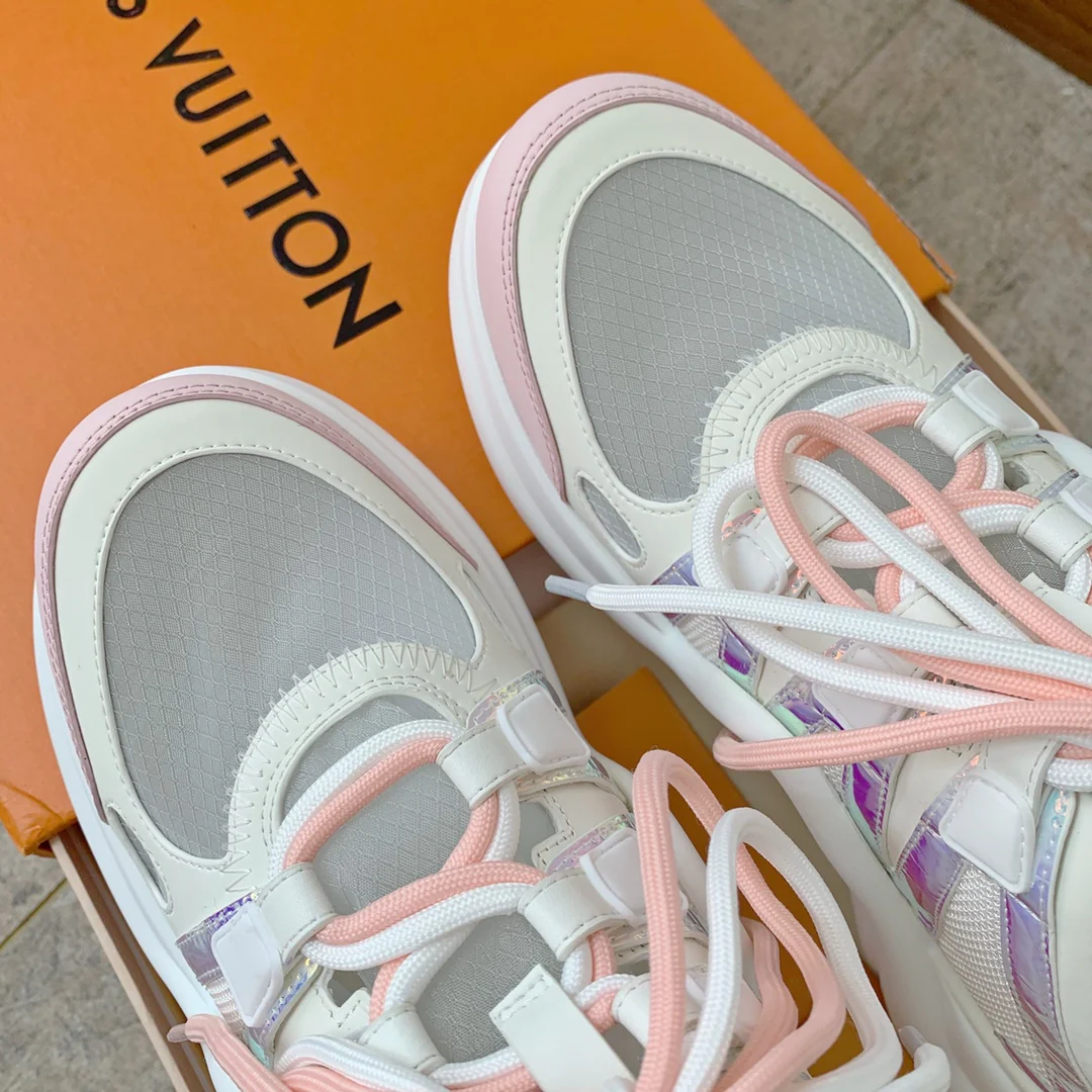 Серия LV-Archlight - Новые кроссовки для папы - 2