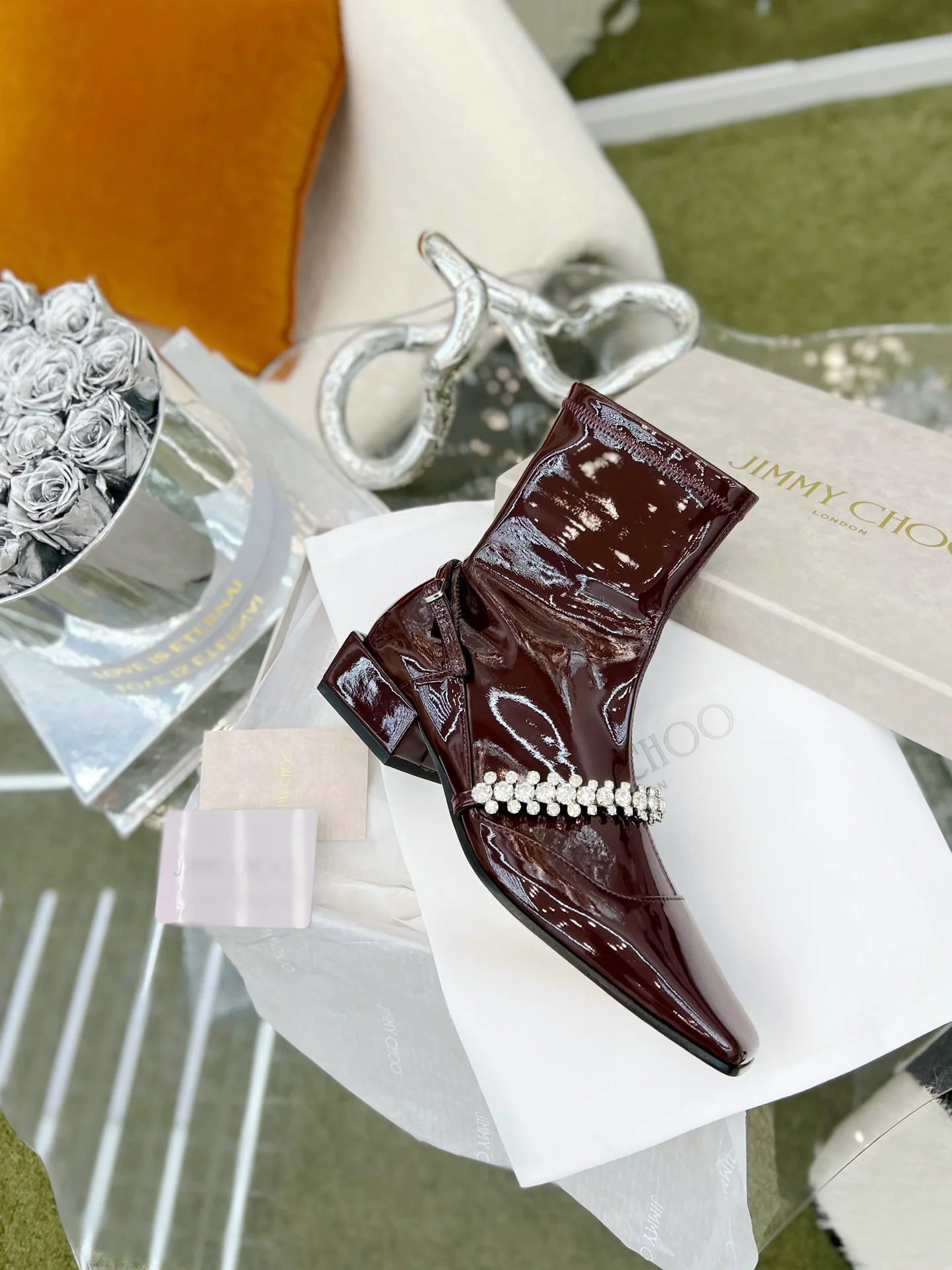 Jimmy - Новинка весны/лета 2022 - Ботильоны на резинке со стразами - 2