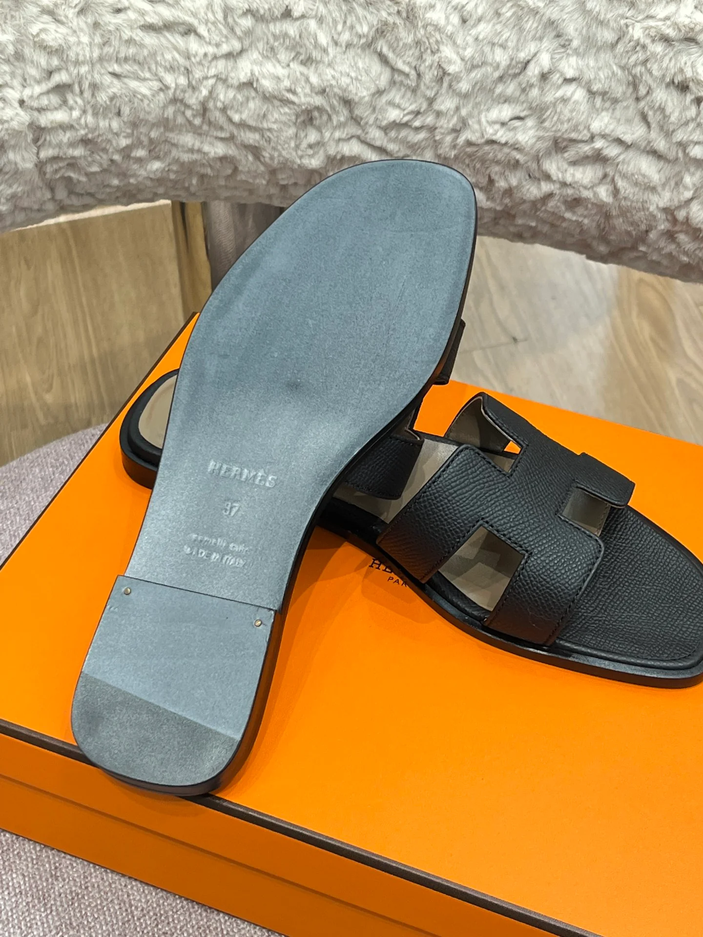 Тапочки Hermes-h на плоской подошве - серия с принтом пальмовых ветвей