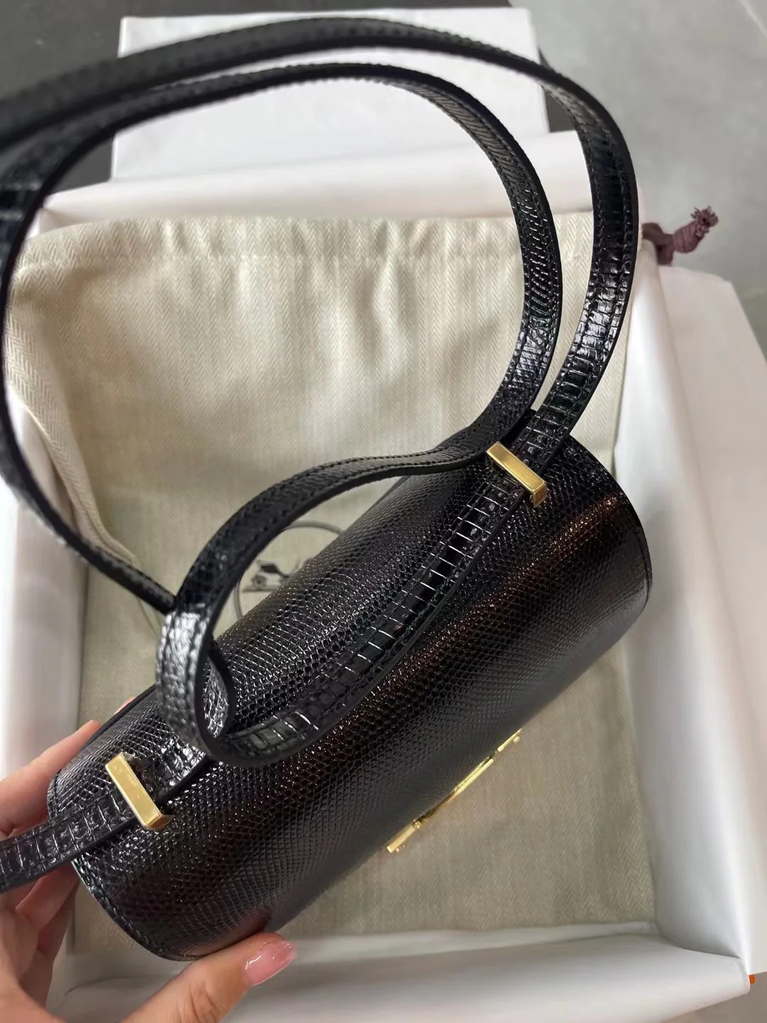 Hermes Constance 19 Миниатюрная пряжка из кожи ящерицы, черная с золотом