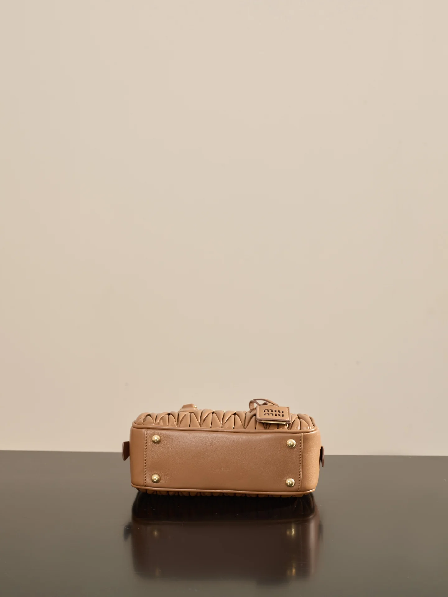 Miu Miu-5bb142m1200-???????-??????-Маленький-Карамель