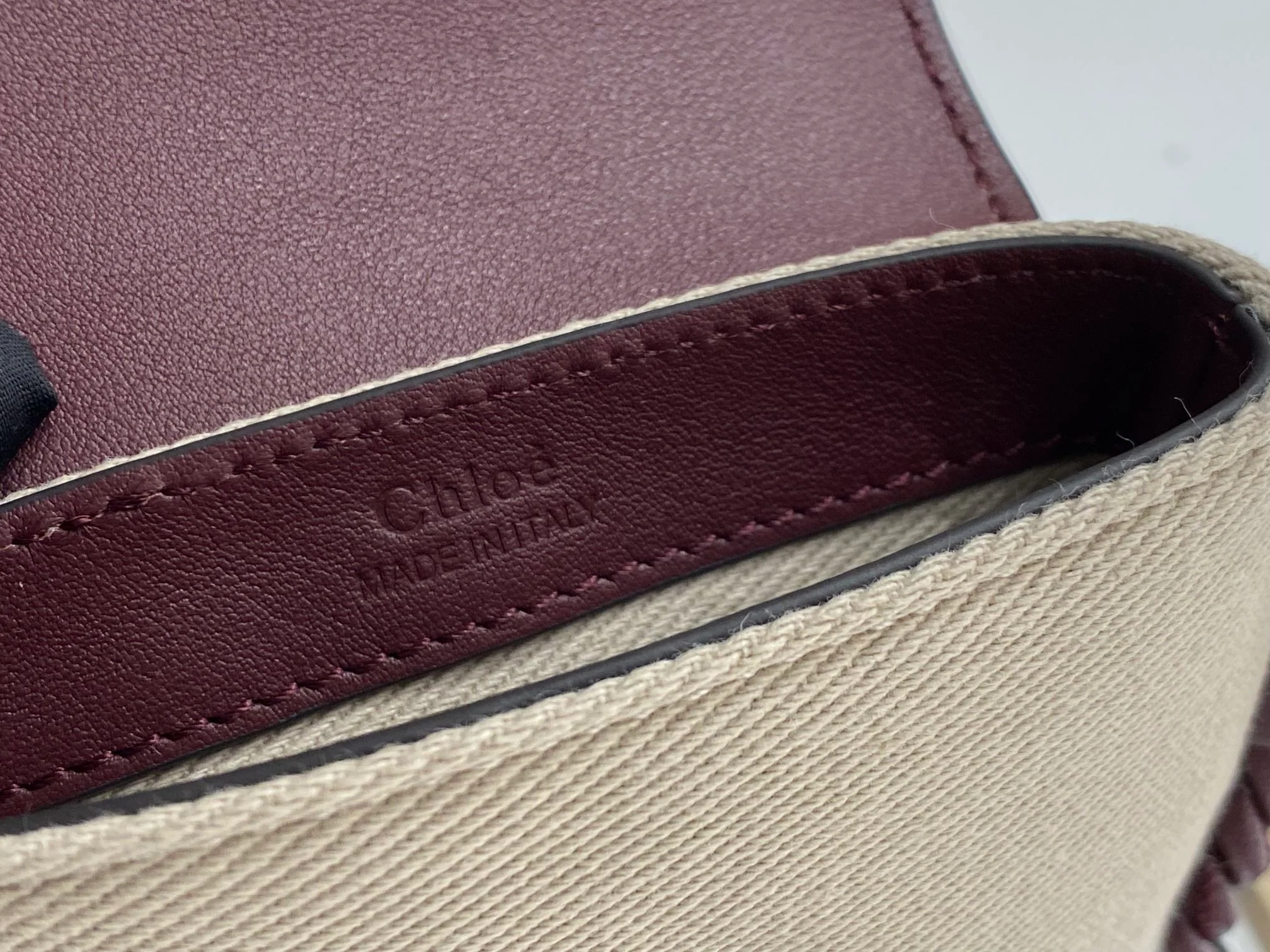 Сумка для телефона Chloe Key X - бордовая