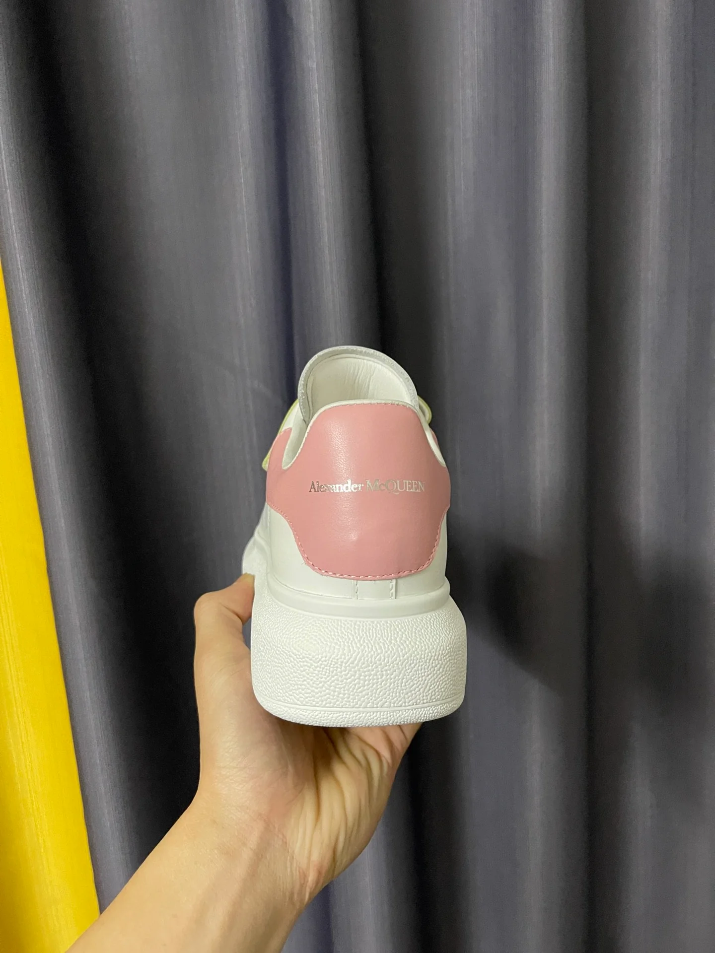 Классические белые кроссовки McQueen - унисекс - новая застежка на липучке - премиум-издание McQueen - 1 шт.