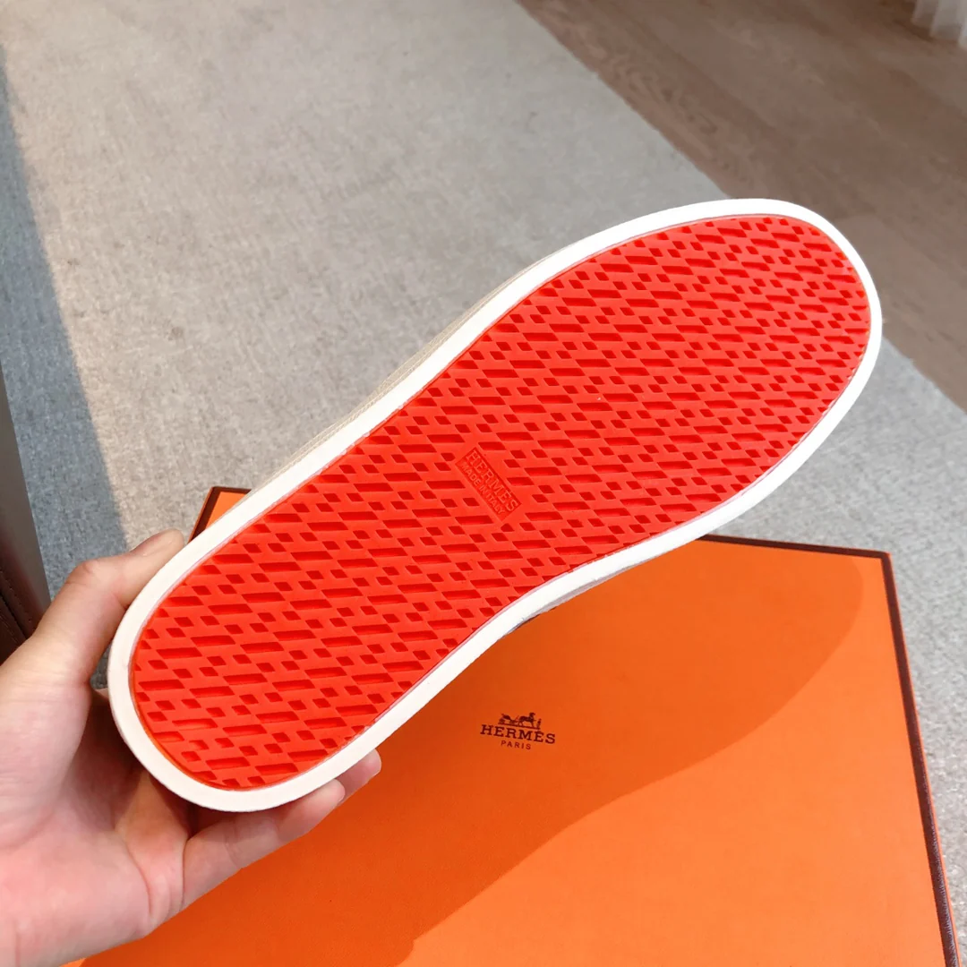 Новинка сезона осень/зима 2023 от Hermes - Повседневная обувь - Унисекс - Оранжево-красная кожа