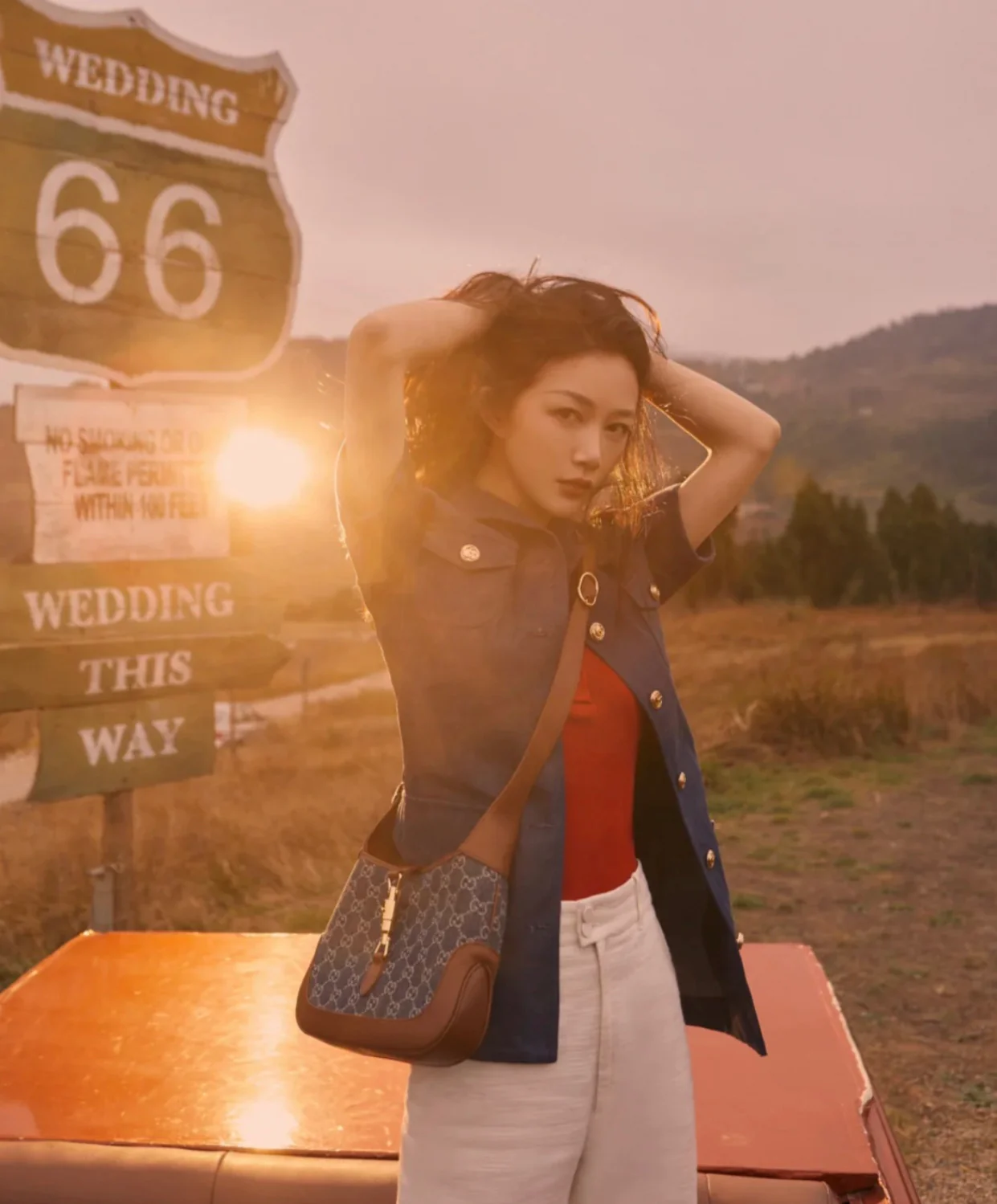 Gucci-经典 Jackie 丹宁牛仔帆布手袋-上身图参考 腋下包