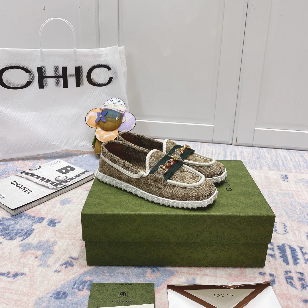 Gucci - Резиновая подошва - Туфли без шнурков - Лоферы - Унисекс - 1