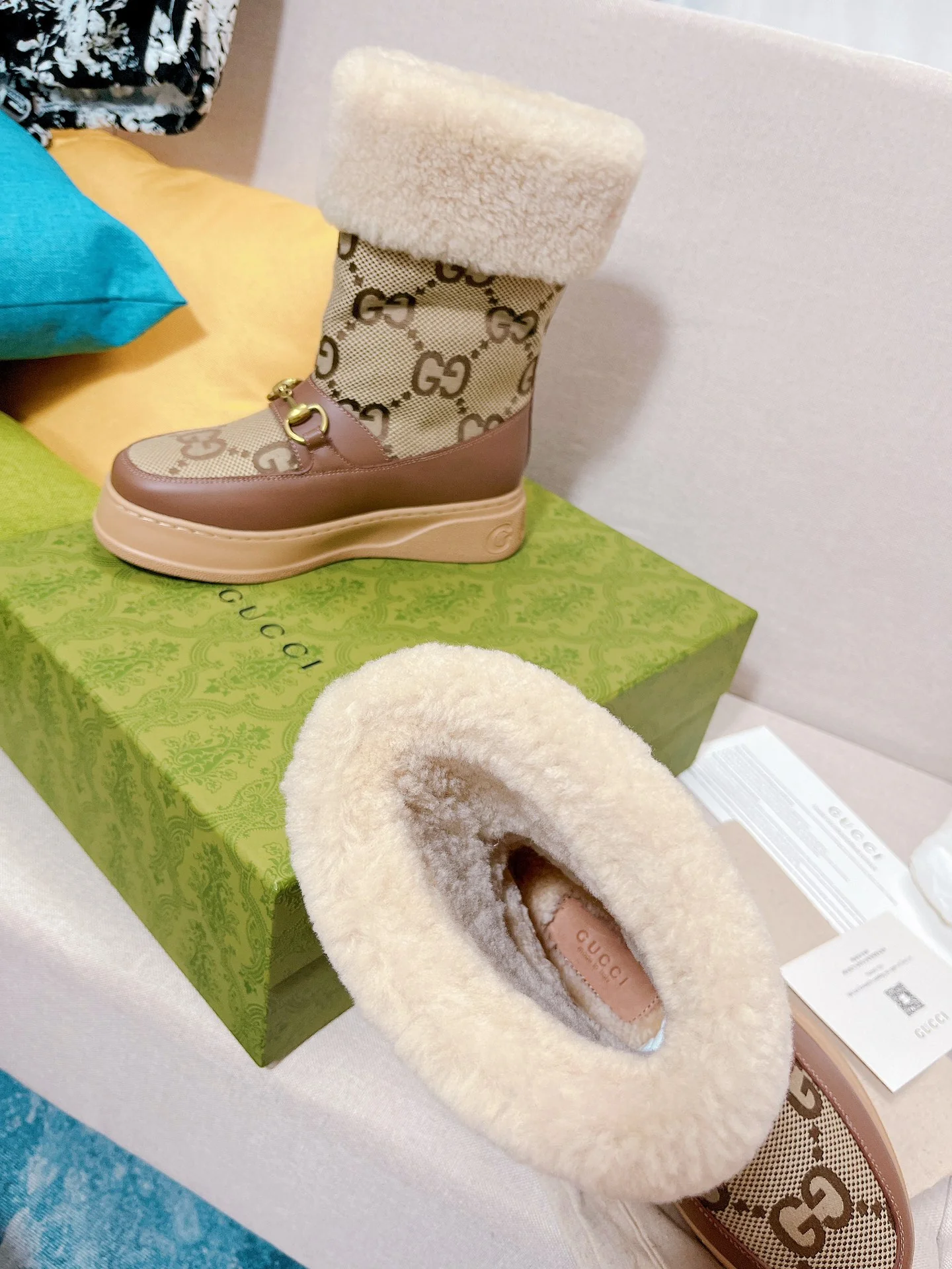 Классические сапоги Gucci с монограммой и пряжкой 