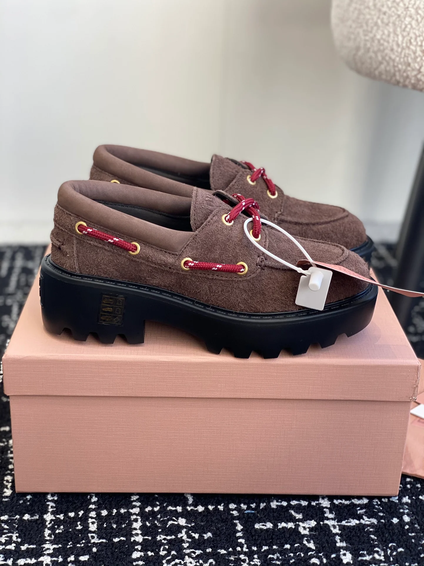 Лоферы на платформе Miu Miu 2024 - темно-коричневые