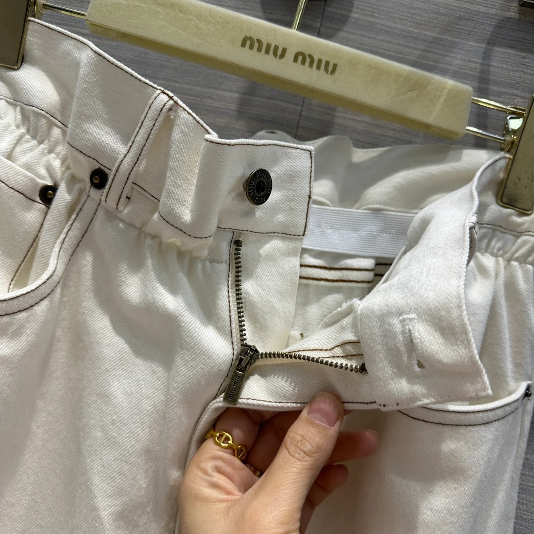 Miu Miu - 2404 - 24 Весна/Лето Новинка Ретро Натуральный хлопок Белые джинсы