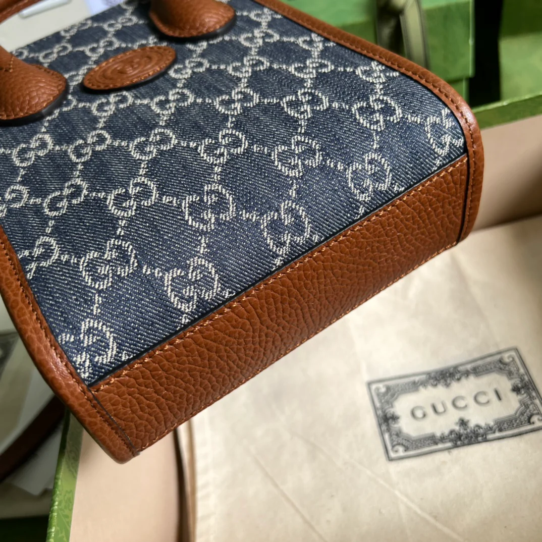 Маленькая сумка-тоут Gucci из синего денима