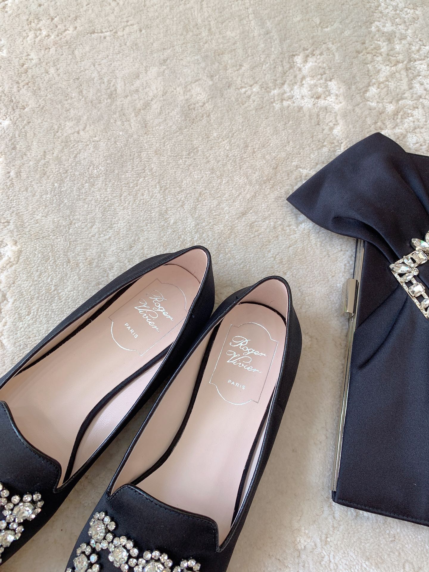 Обувь RV Shoes - Новинка весны/лета 2023 - Балетки с пряжкой из жемчуга и страз - Черные