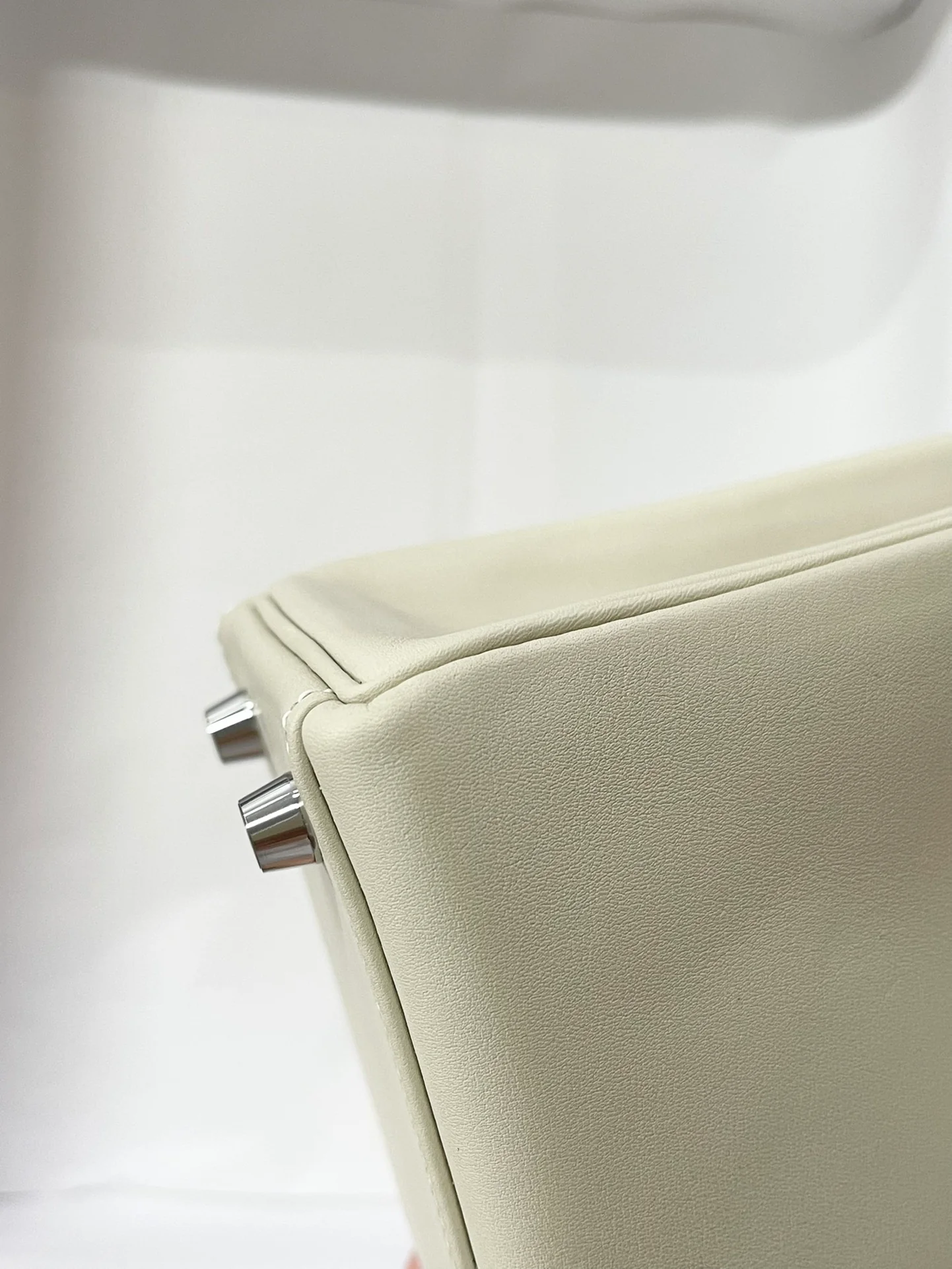 Hermes Kelly 25 Swift Milkshake White Silver Buckle