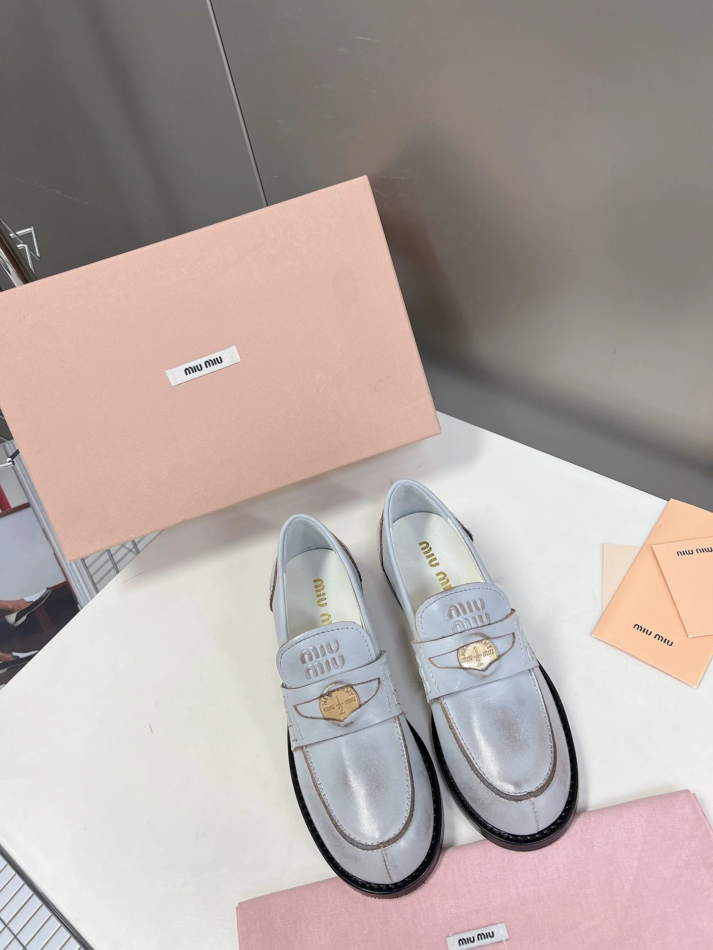 Лоферы Miu Miu Coin - серые