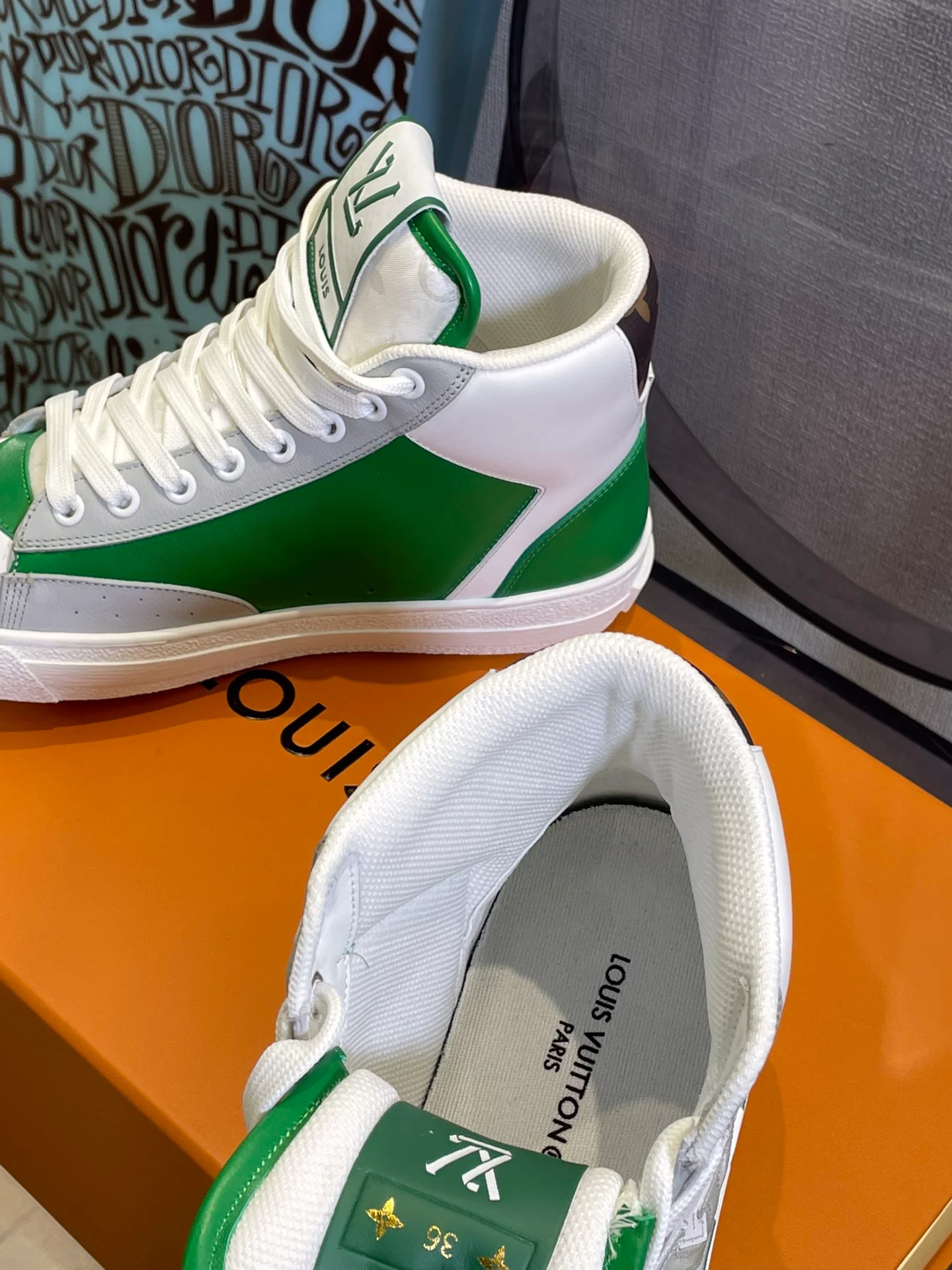 Обувь LV - кроссовки LV - высокие - повседневная обувь