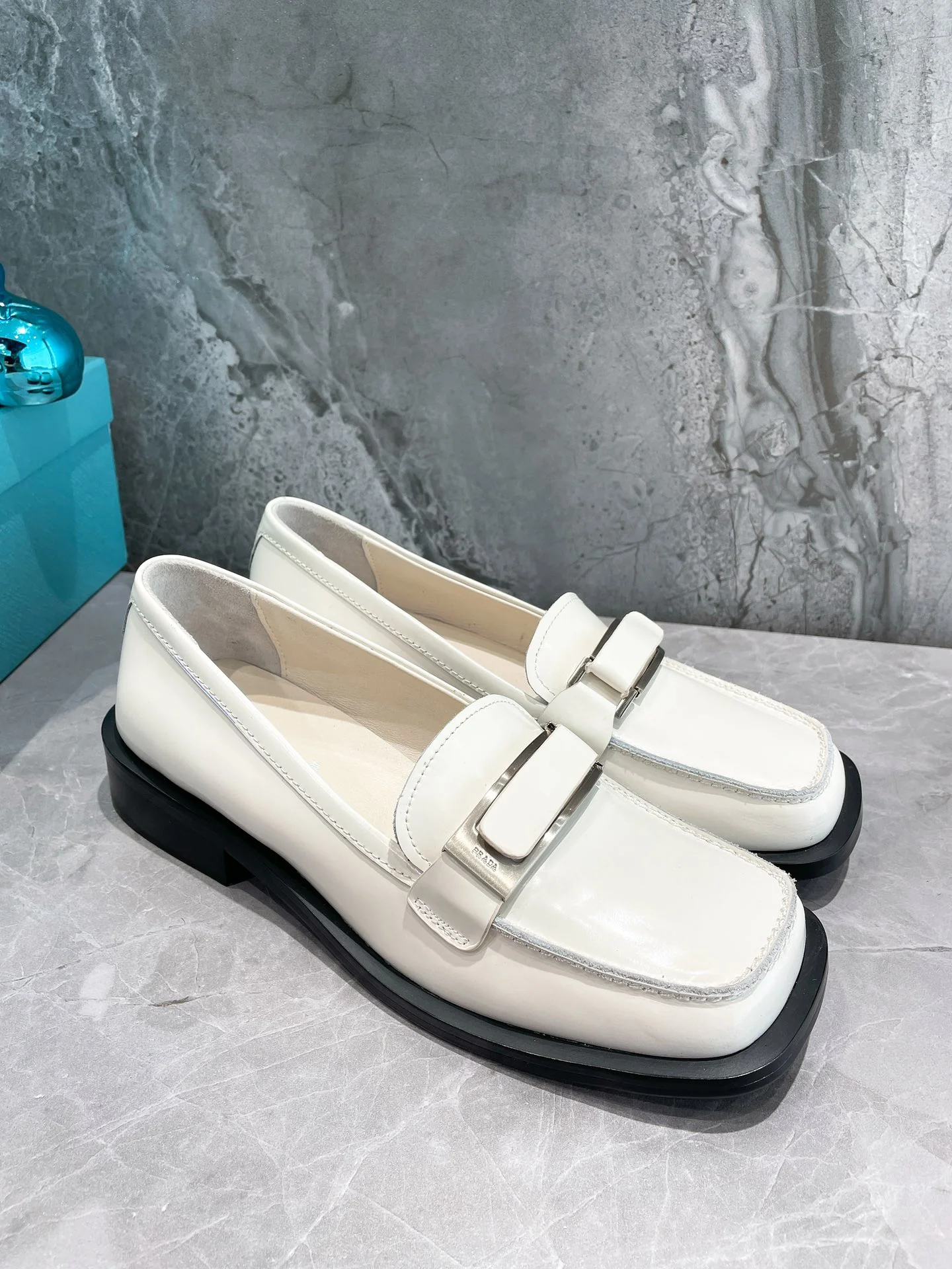 Туфли Prada - Prada - кожаные туфли с квадратным носком - белые