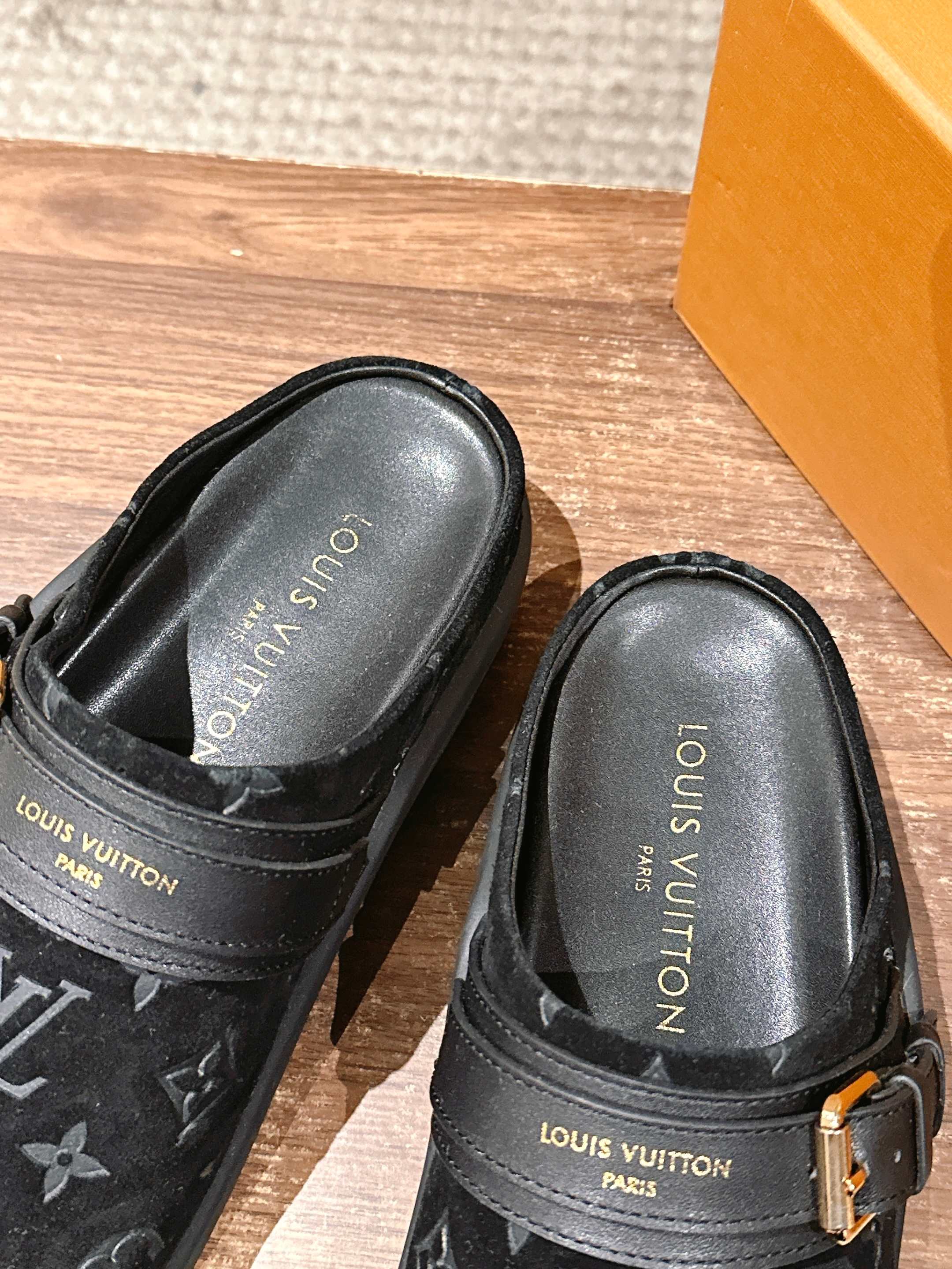 Сандалии LV Birkenstocks - замшевые - черные