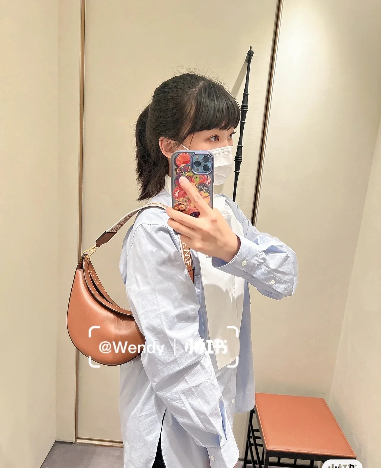 Сумка Loewe Luna Moon Bag - жаккард из атласной телячьей кожи - коричневая