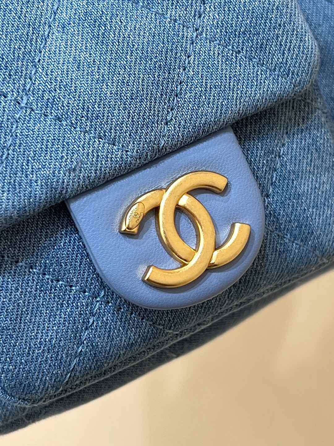 Сумка Chanel 25c Denim Hippie Bag - светло-голубая