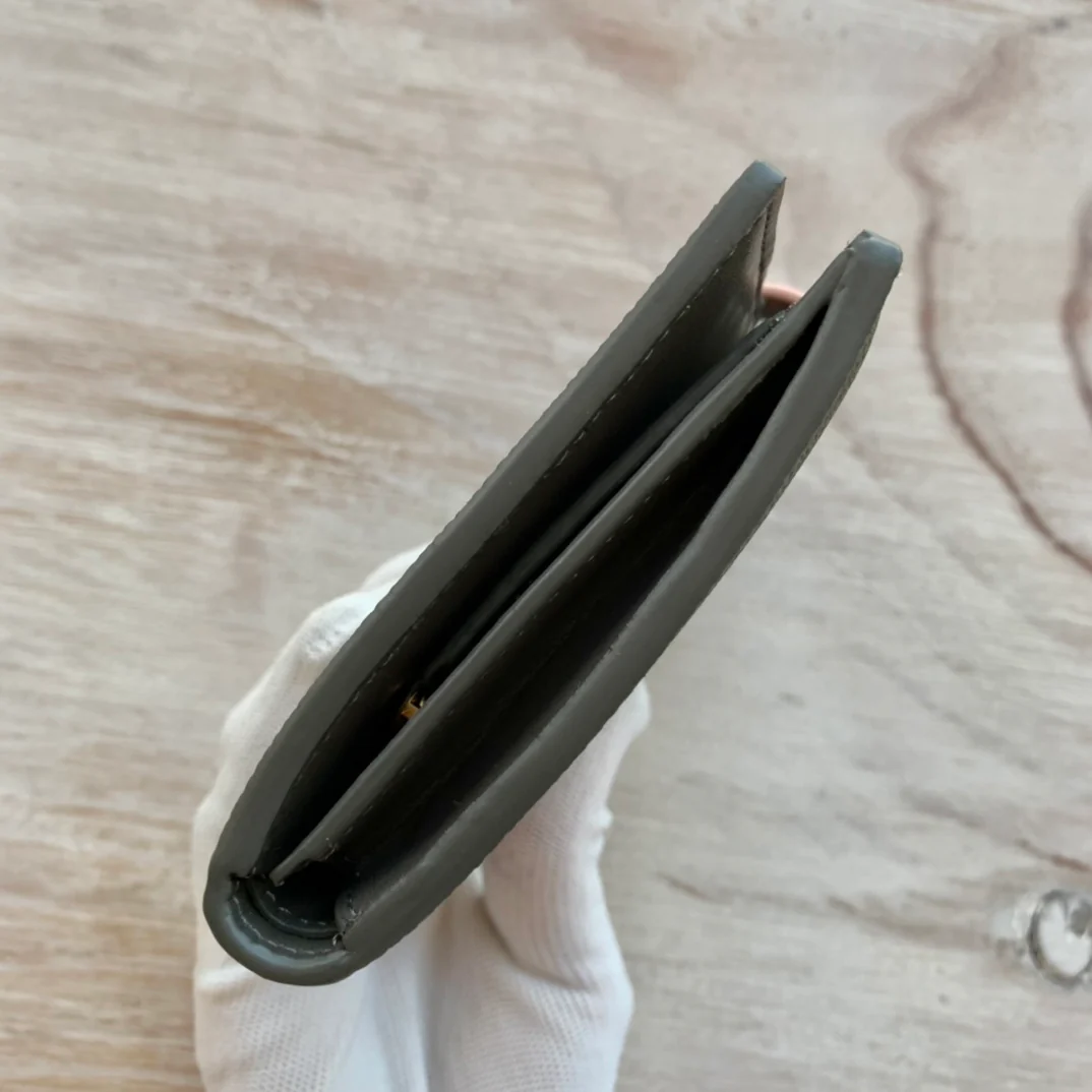 Кошелек Celine Strap из зернистой телячьей кожи - 9