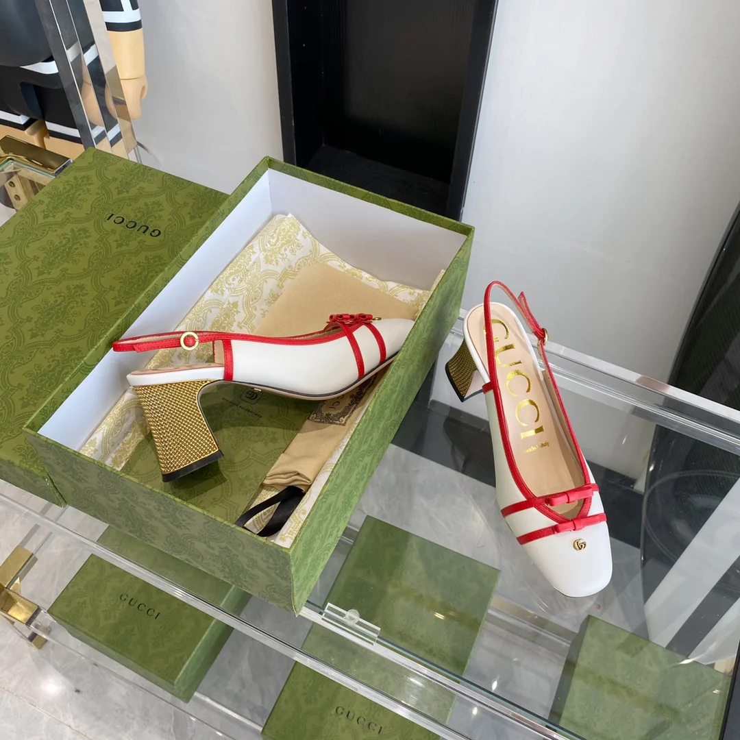 Босоножки Gucci на массивном каблуке