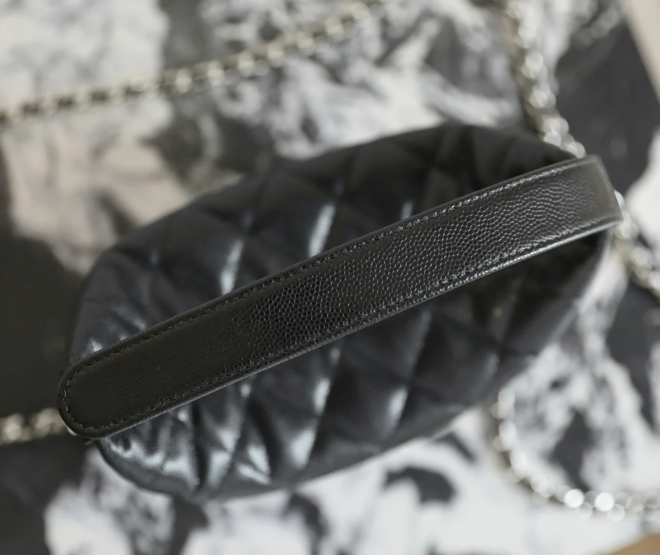 Chanel - Осенне-зимняя сумка для обеда в форме звезды - Черная с пряжкой в ??виде бриллианта