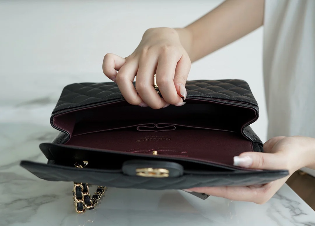 Chanel - Узор ?Личи? - Сумка CF - Черная с золотой фурнитурой