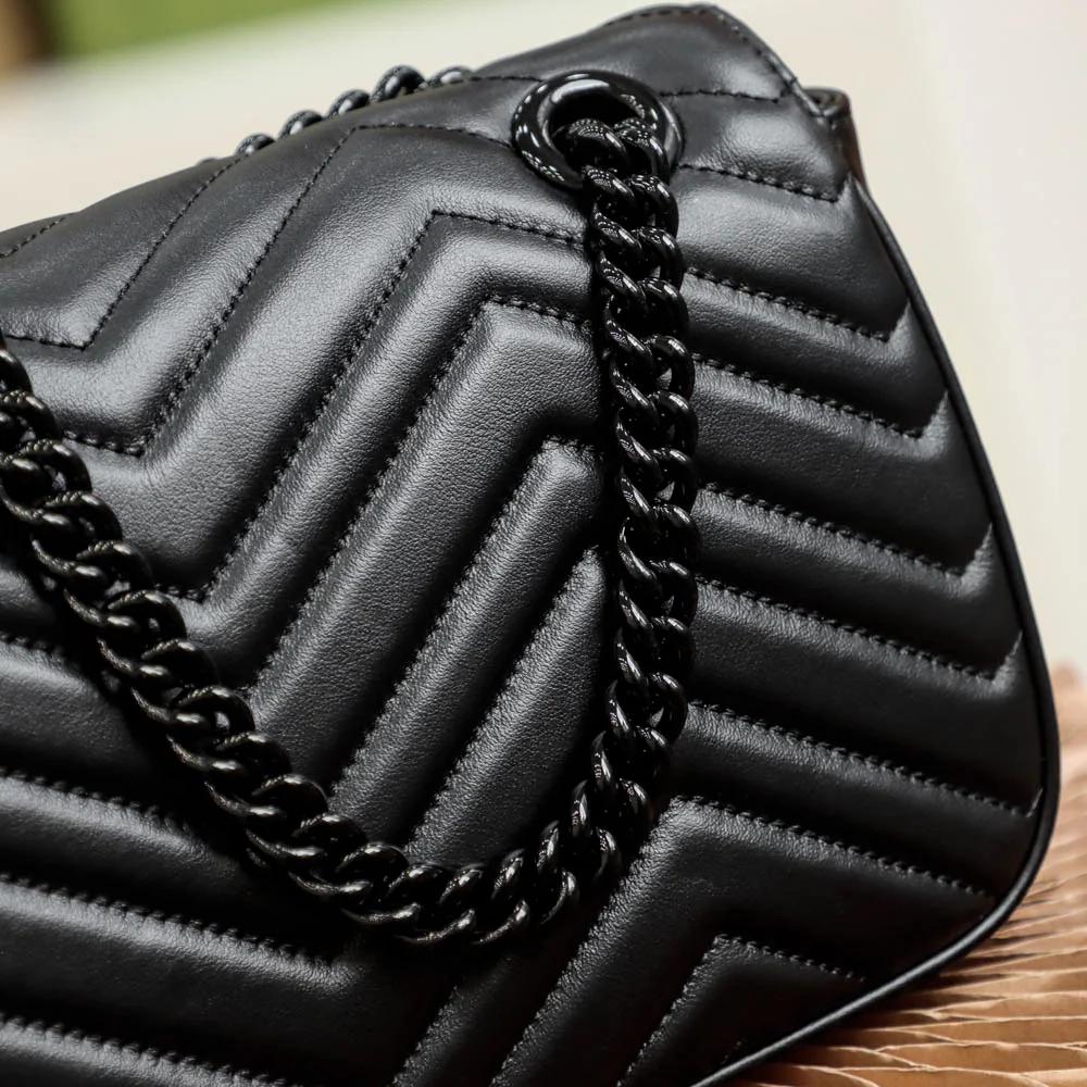 Сумка на цепочке из коллекции Gucci Marmont - Черная