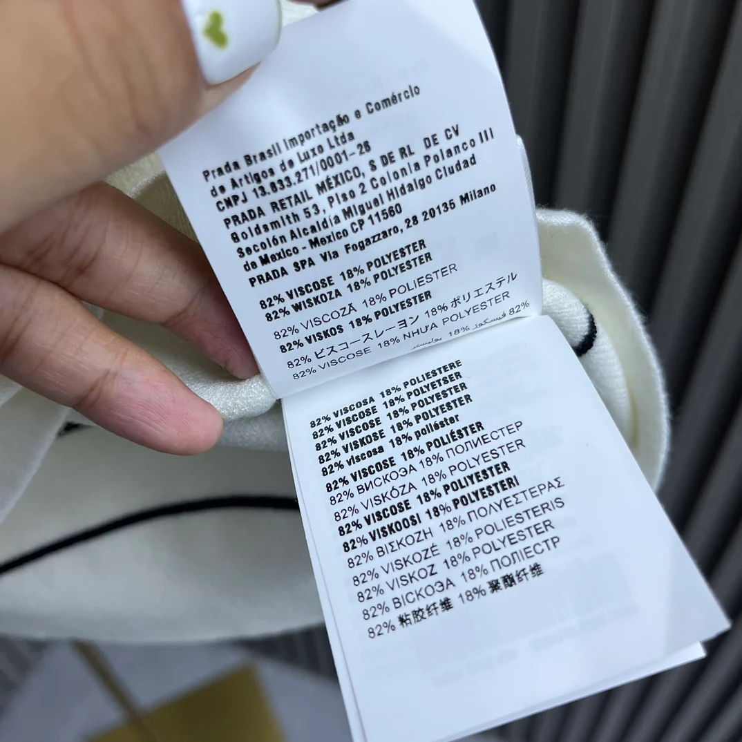 Miu Miu - 2404-24 Новинка: Футболка с круглым вырезом, полосатая, с коротким рукавом - белая