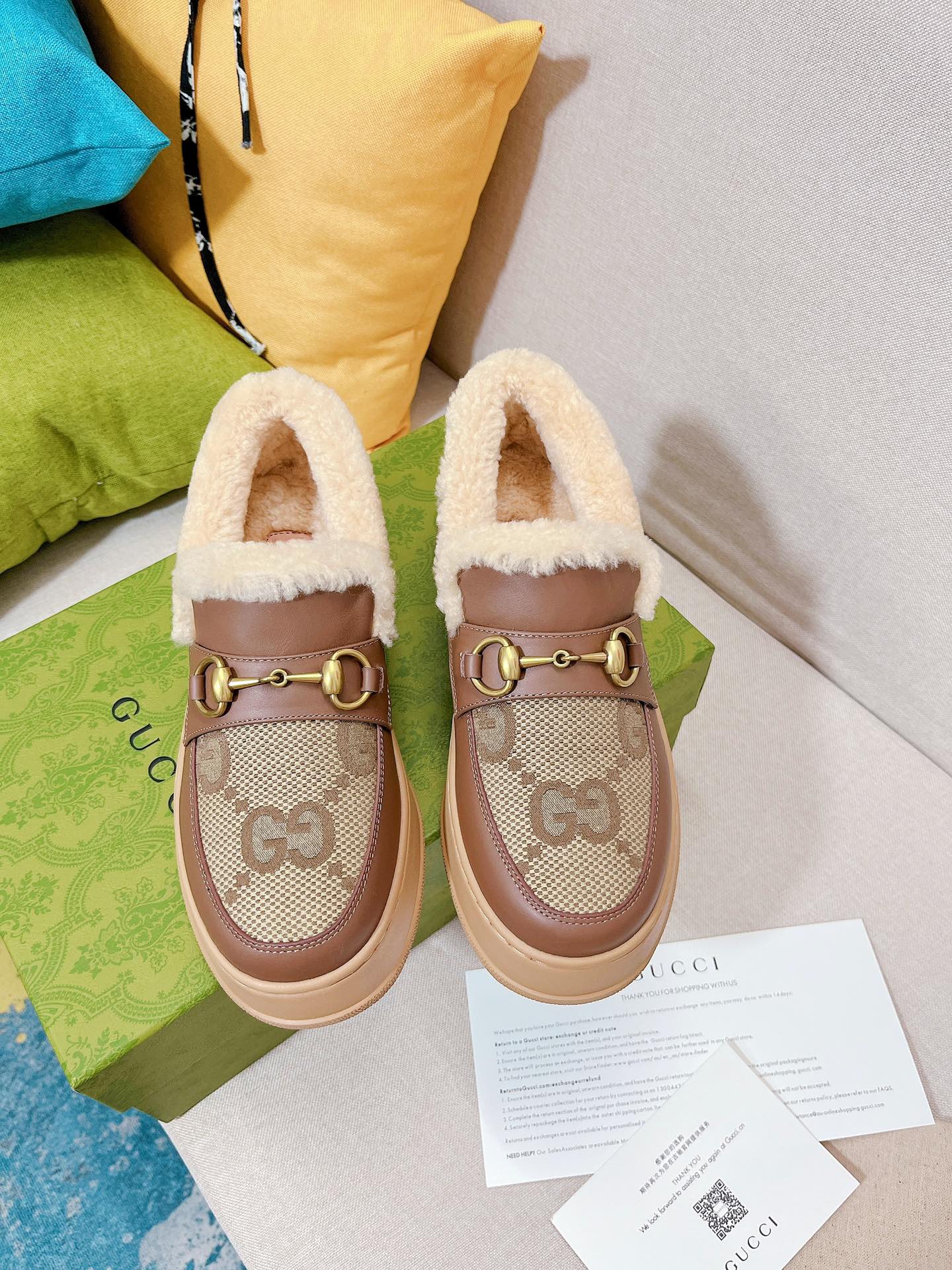 Gucci - Классические лоферы с монограммой 