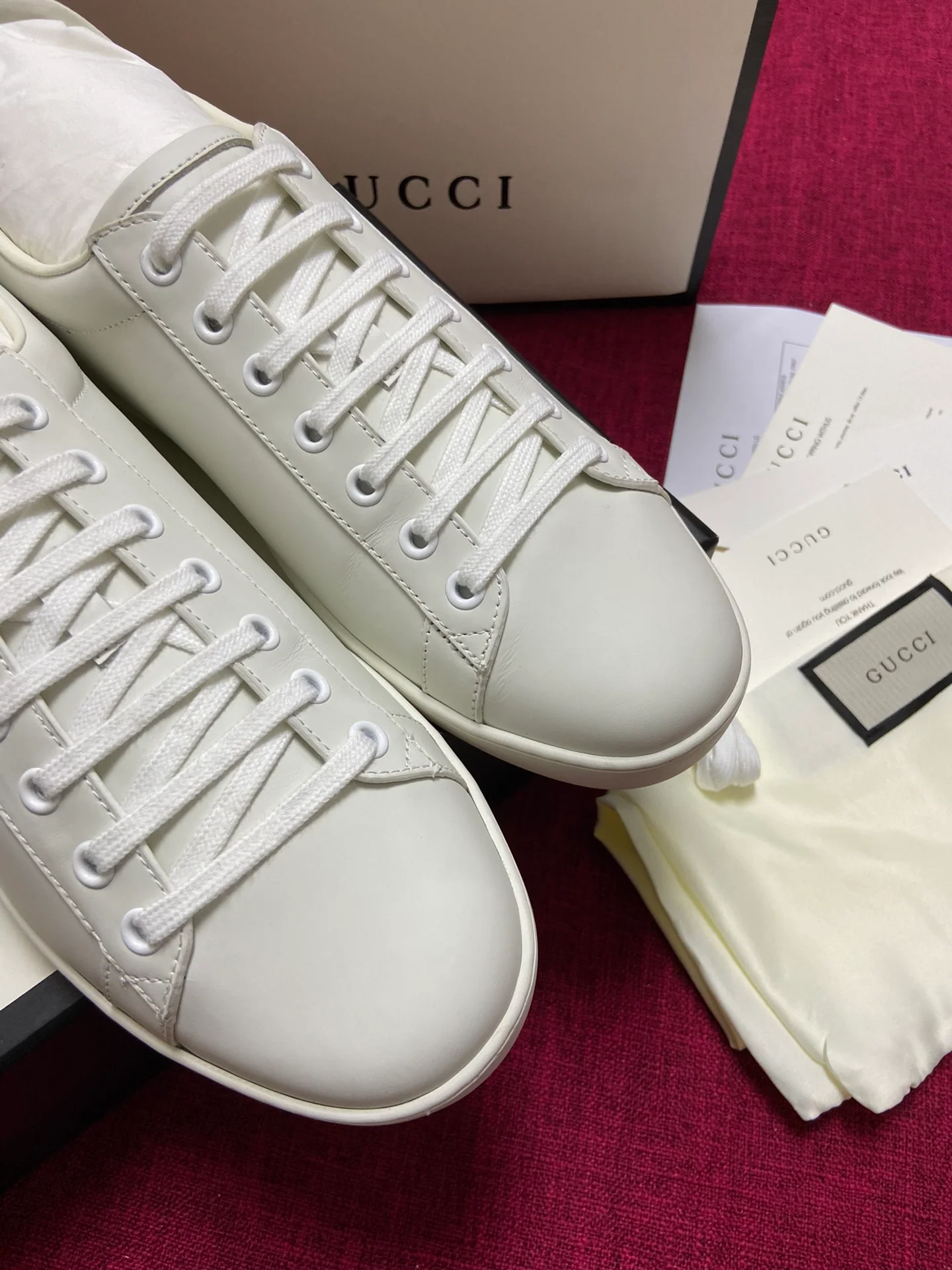 Gucci - Белые кроссовки - Кроссовки - Повседневная обувь - 6