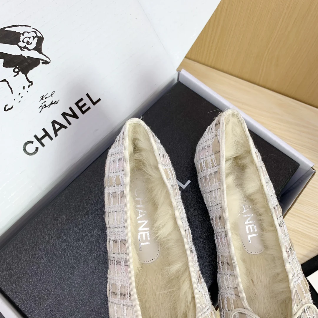 Chanel - Классические балетки - Вариант с кроличьим мехом - Черные с закругленным носком