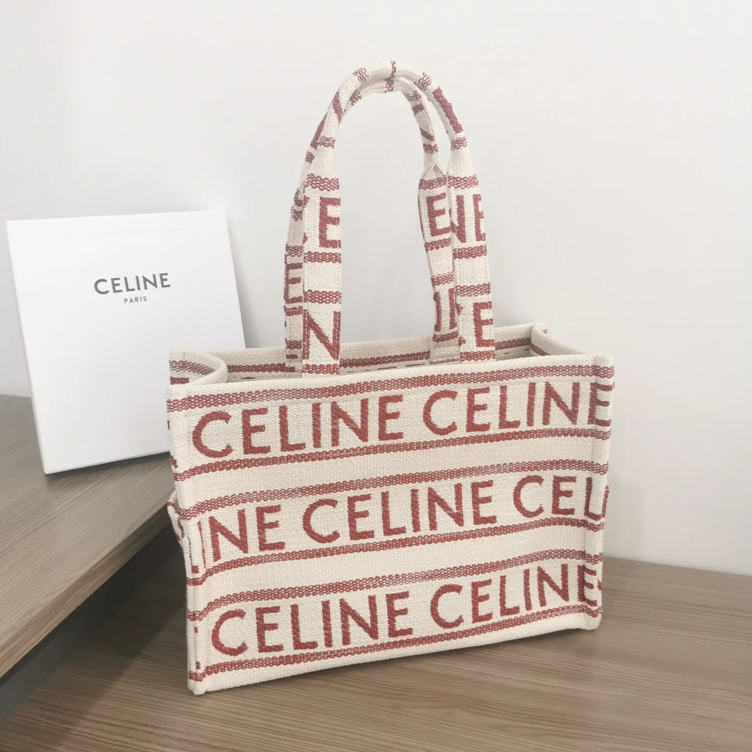 Сумка-шоппер Celine Cabas Thais, большая, красная (из махровой ткани)