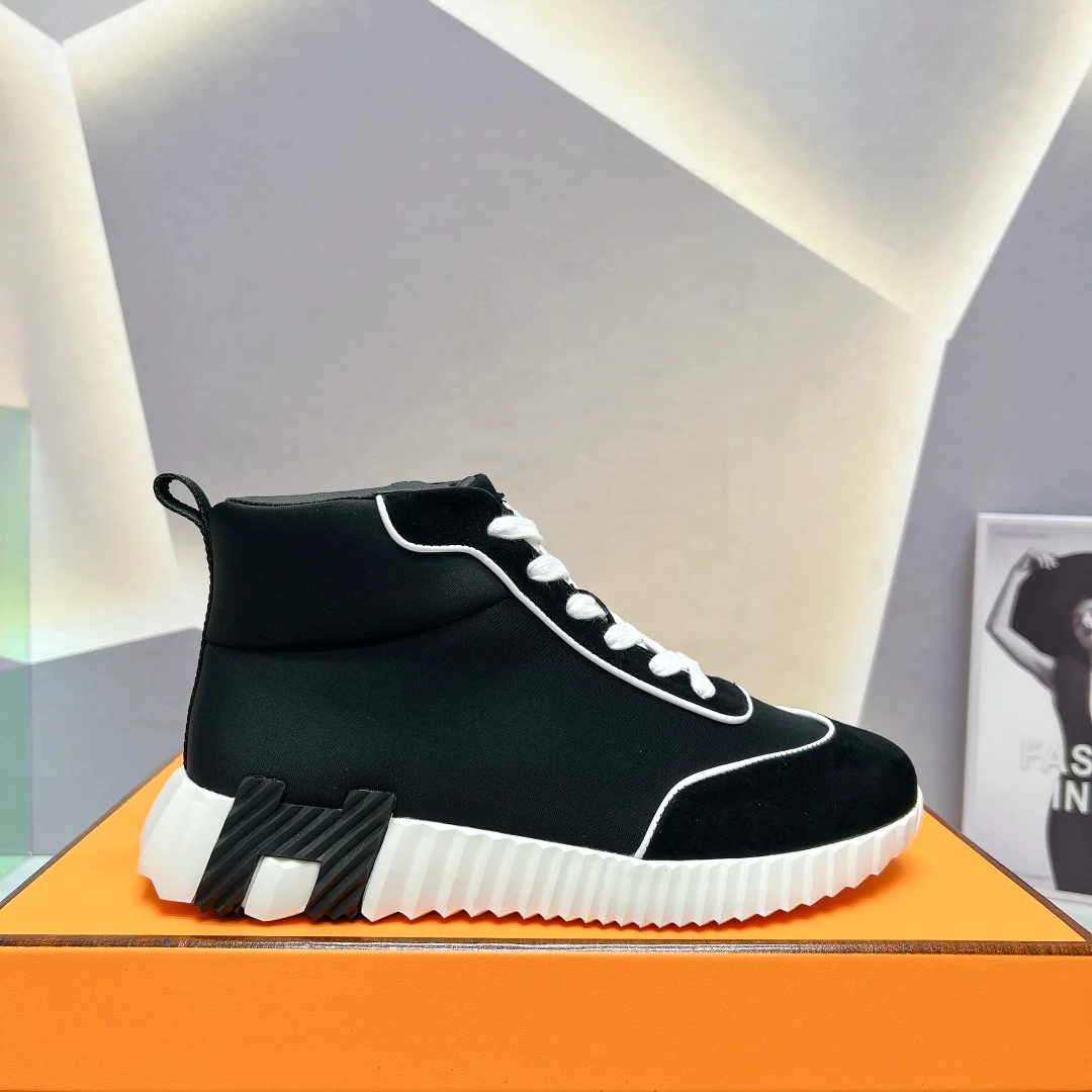 Новинки сезона весна/лето 2023 от Hermes - Высокие повседневные кроссовки - Унисекс - Черно-белые