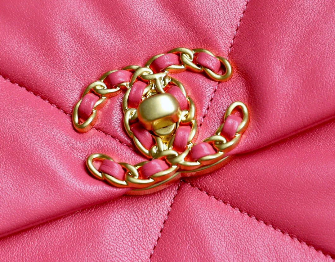 Chanel 19bag Small Lipstick Powder