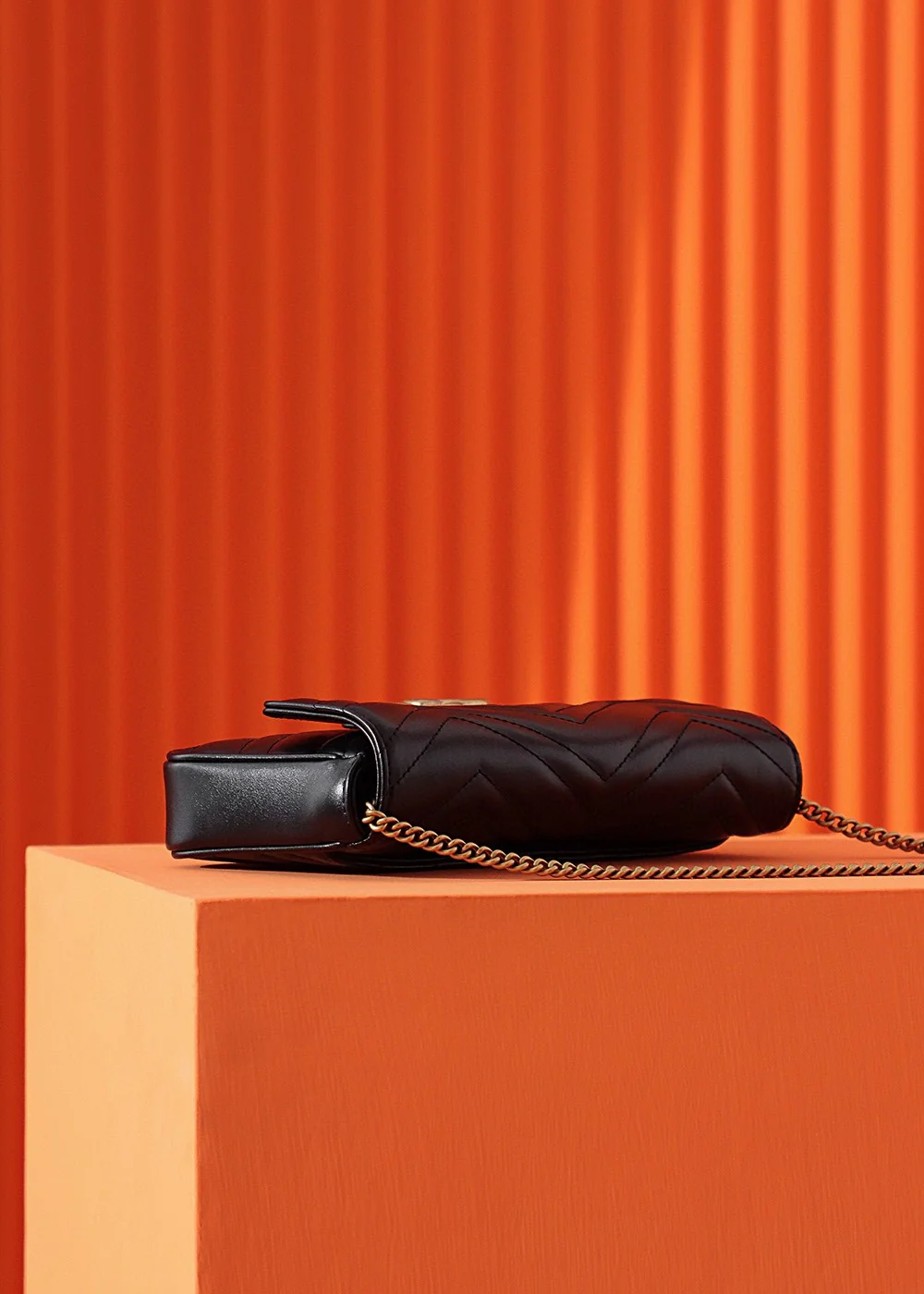 Сумка через плечо Gucci Marmont на цепочке - черная