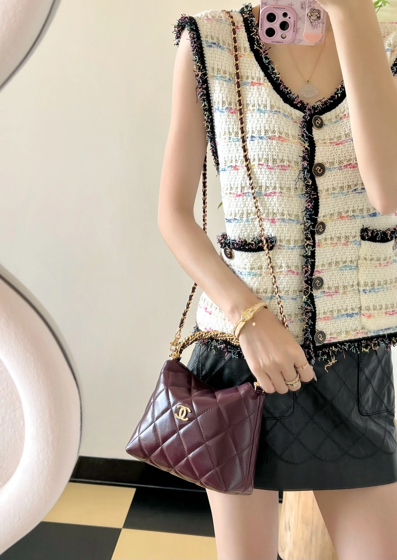 Сумка-хобо Chanel с витой ручкой - бордовая