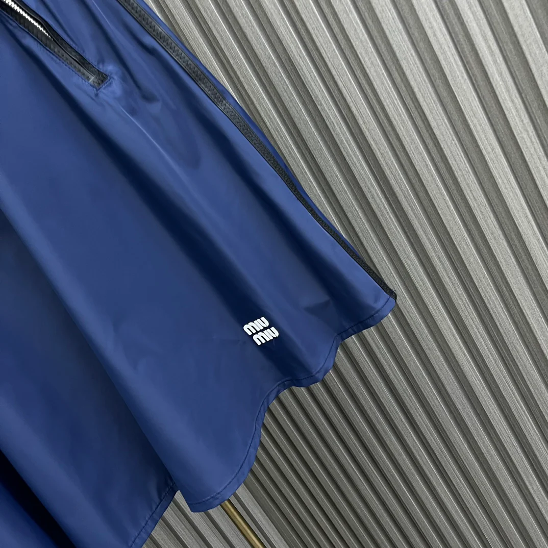 Miu Miu - 2404-24 Новинка: Тонкая нейлоновая юбка миди на завязках - синяя