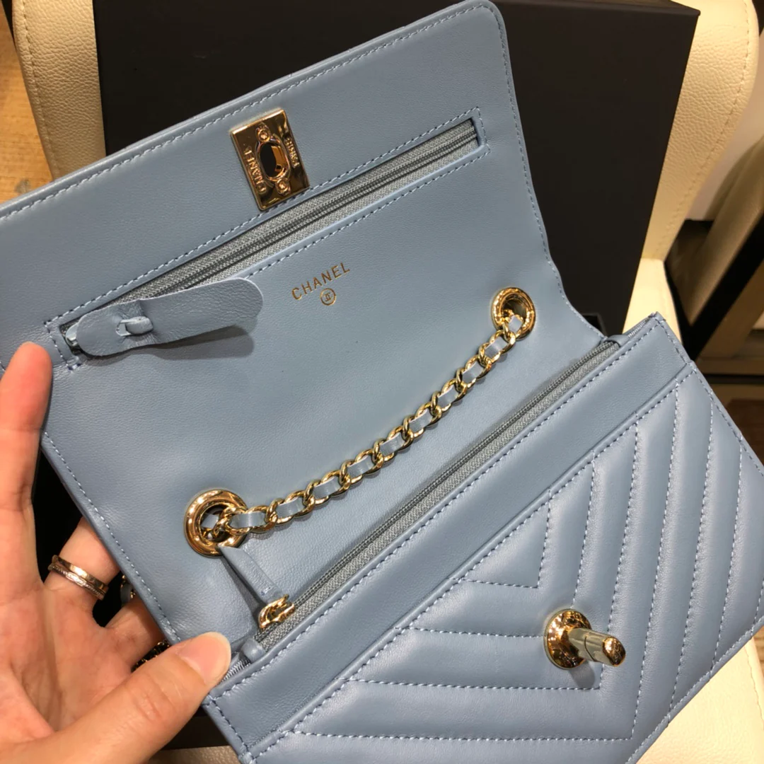 Chanel-trendy-cc-woc-19cm-6