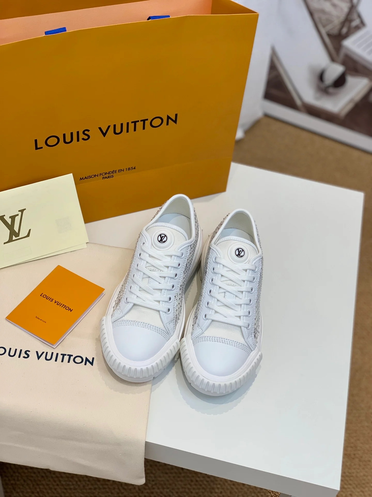 Обувь LV - LV Squad - Верх из сетчатой ??ткани с кристаллами - Низкие повседневные туфли