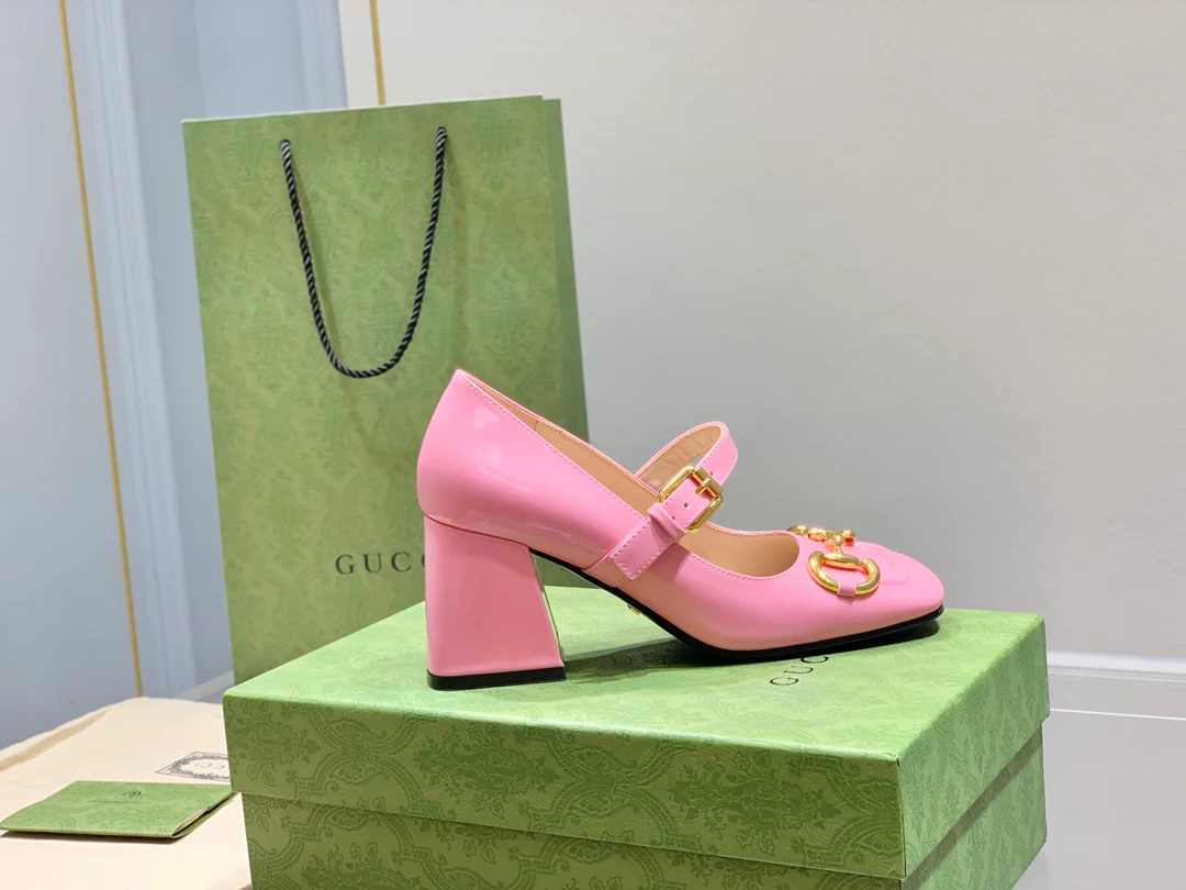 Новинка весны 2022 года от Gucci - Туфли на высоком каблуке 
